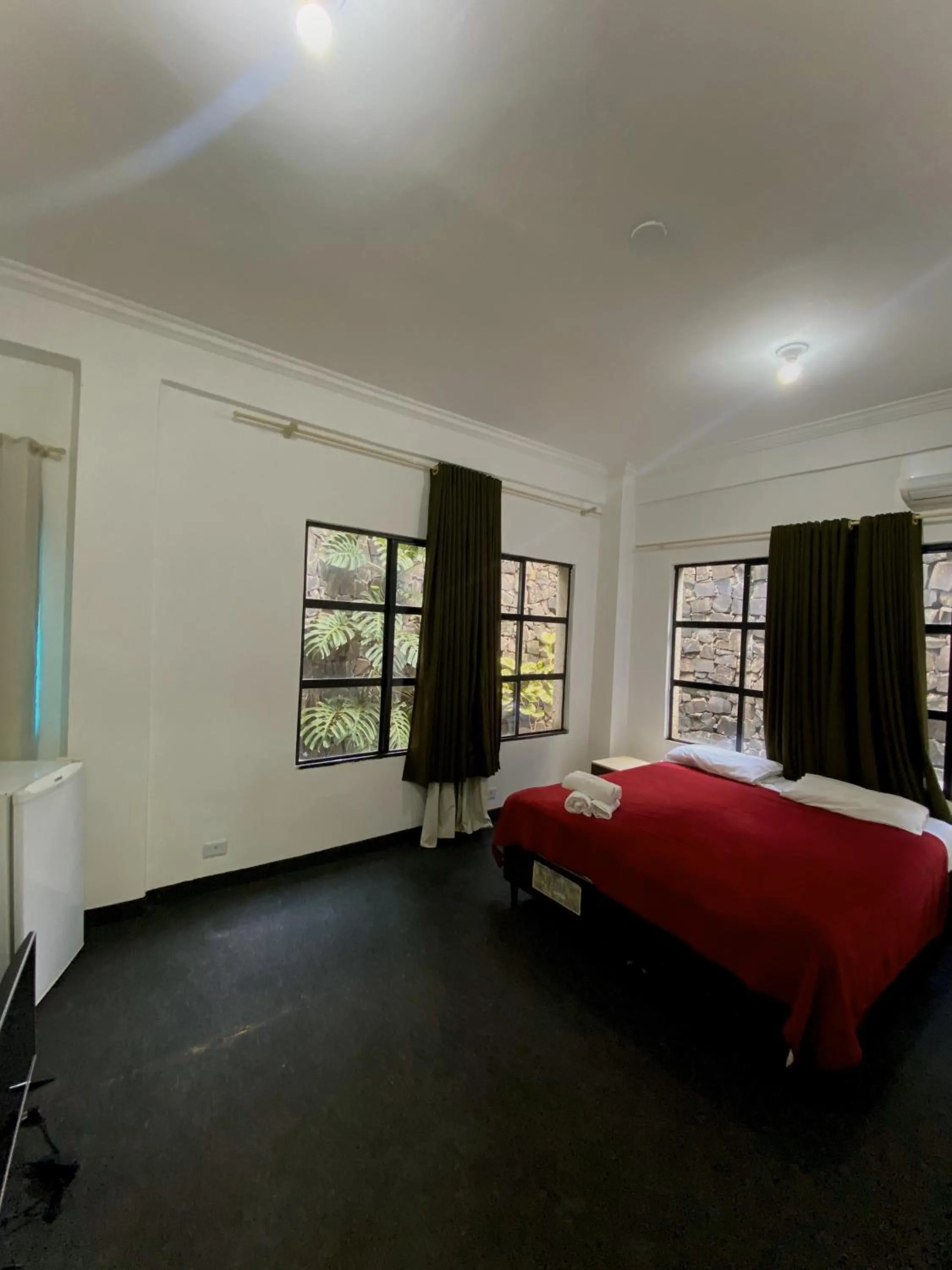 microwave in Hotel Castelo Branco