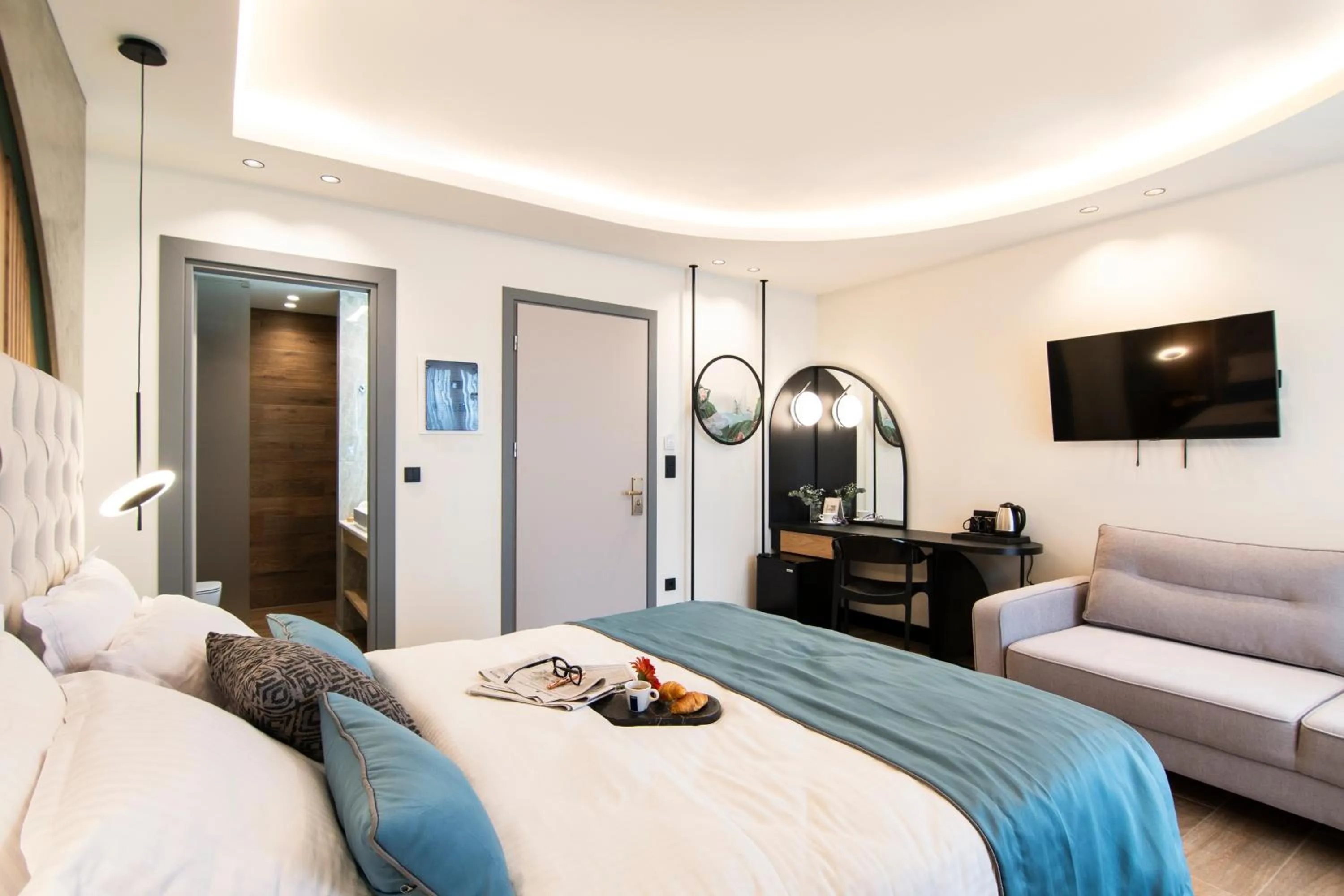 Photo of the whole room, Bed in Thalassa Apart Hotel