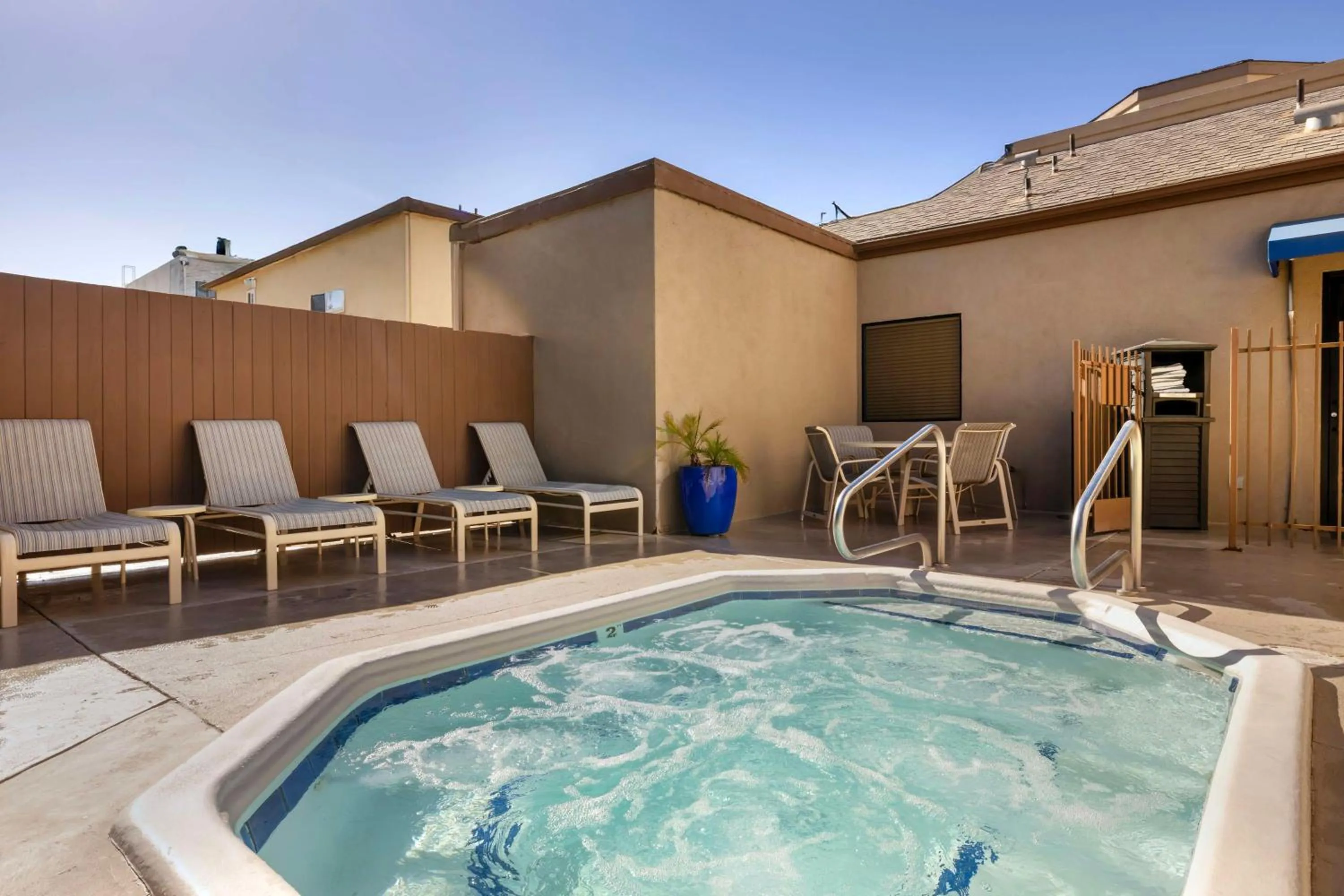 Pool view in Best Western Royal Palace Inn & Suites