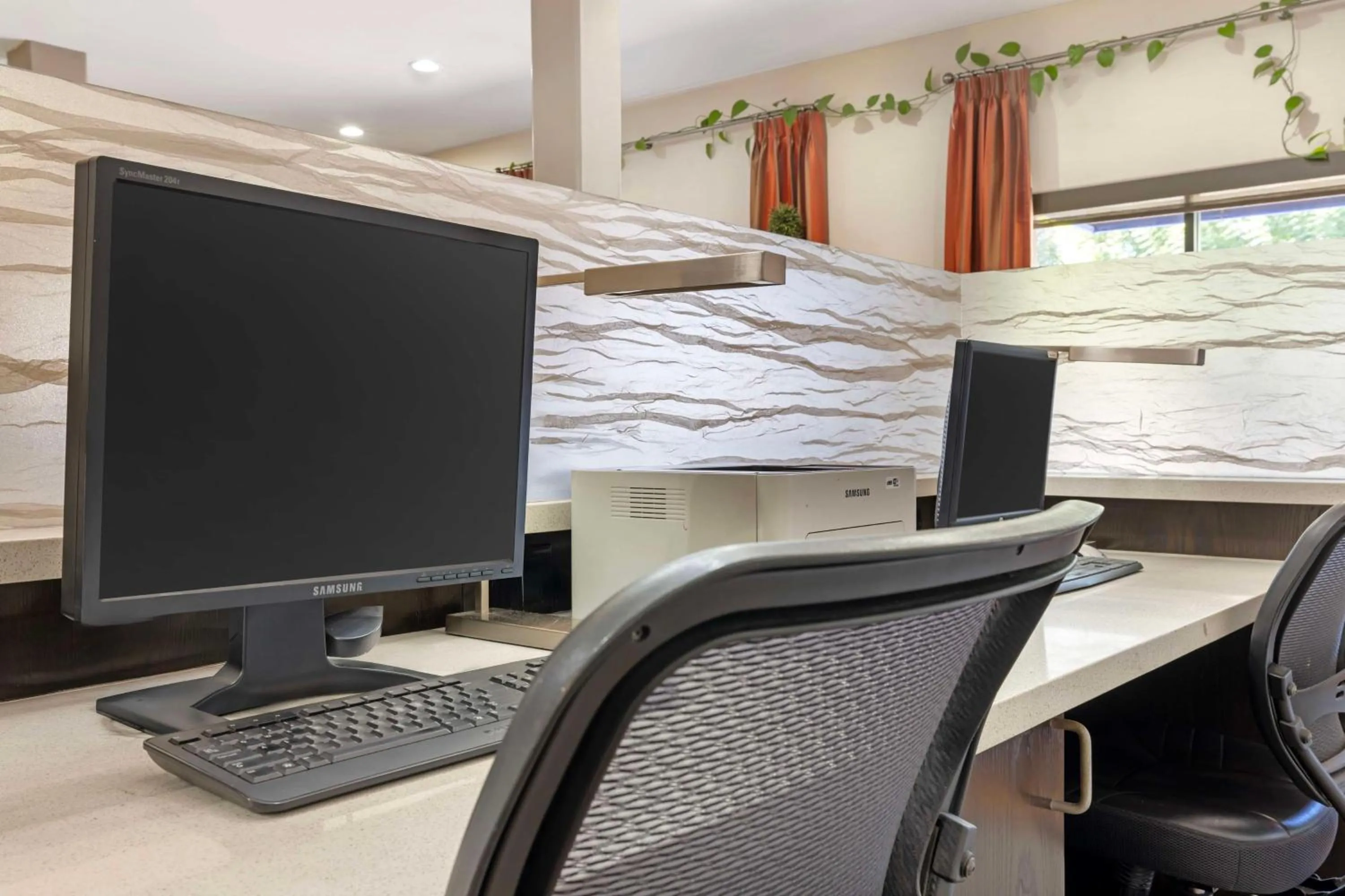 Business facilities in Best Western Royal Palace Inn & Suites