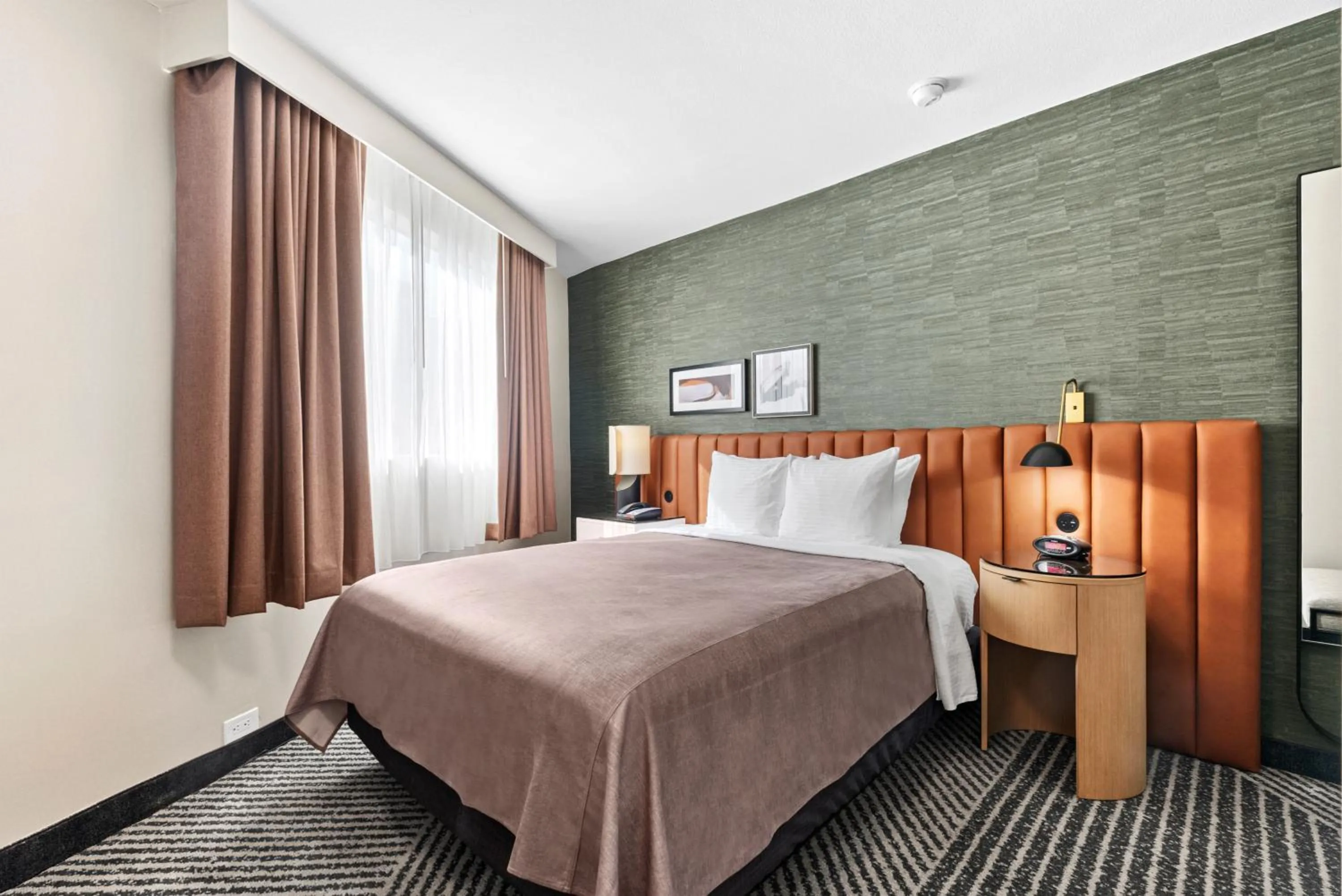 Bed in Royal Palace Westwood Hotel