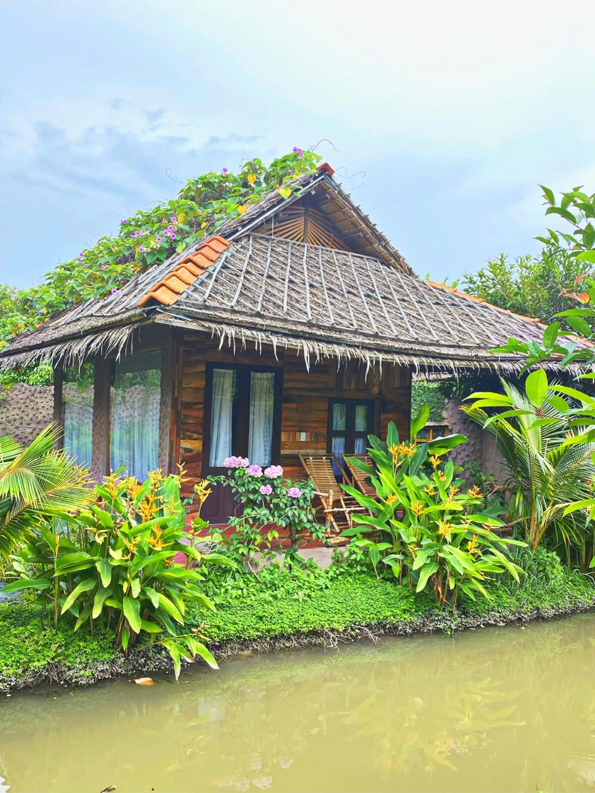 MEKONG SILT ECOLODGE