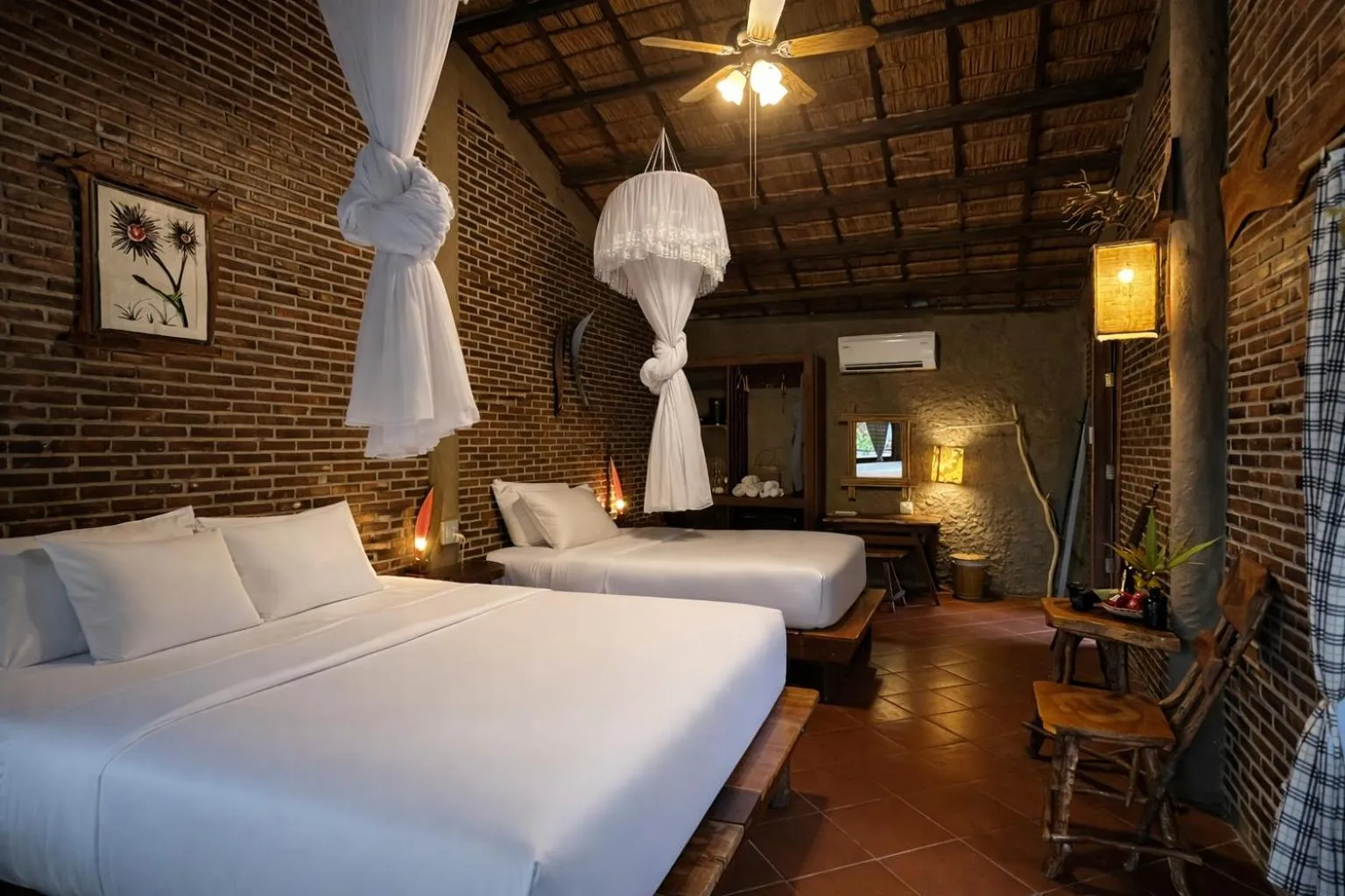 Bed in Mekong Silt Ecolodge - Pool & Half-Board Included