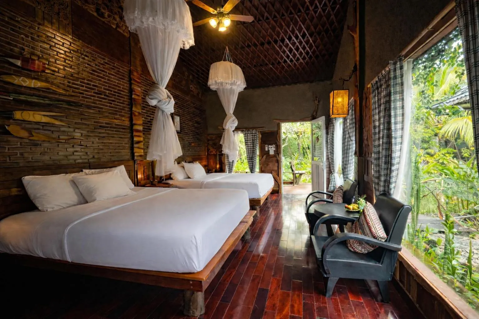 Bed in Mekong Silt Ecolodge - Pool & Half-Board Included