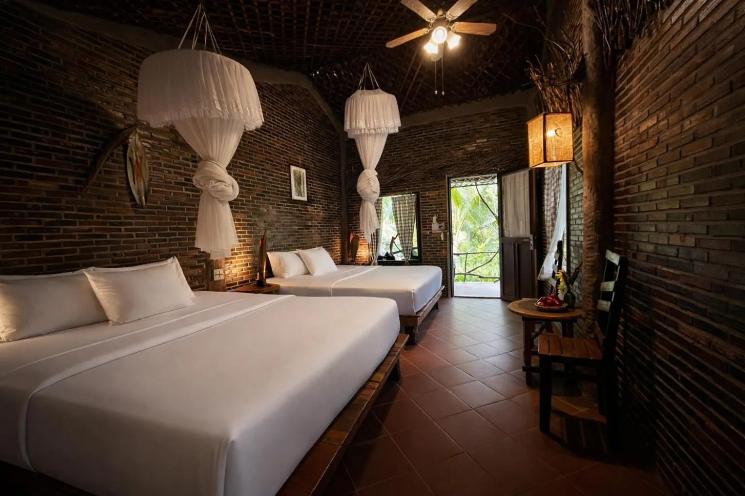 Bed in Mekong Silt Ecolodge - Pool & Half-Board Included
