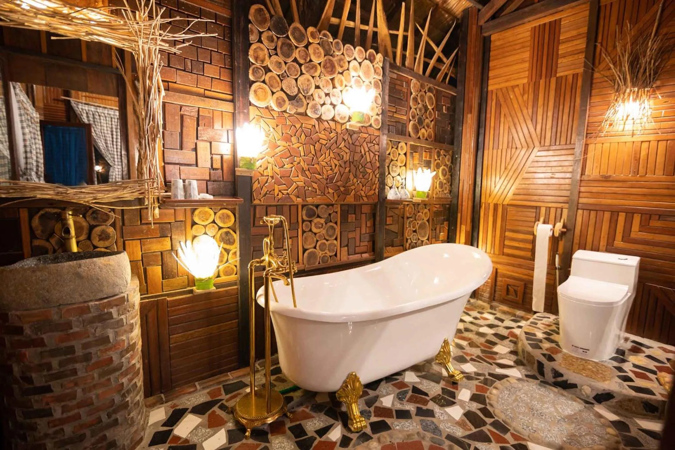 Shower in MEKONG SILT ECOLODGE