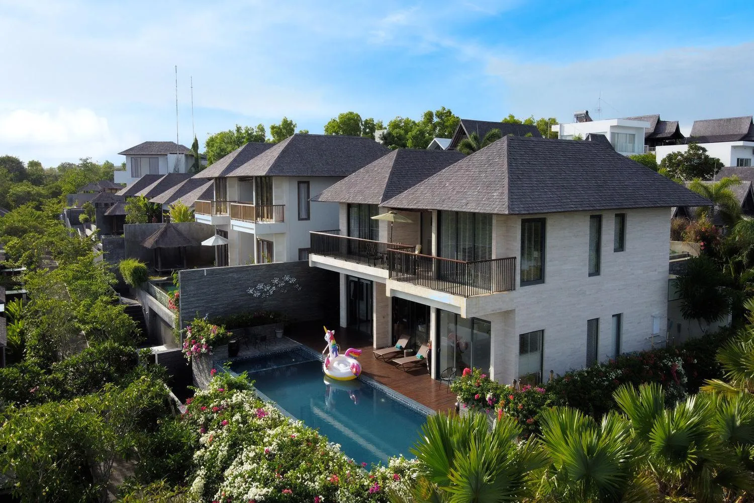 Property building in Moritz Palm Villa