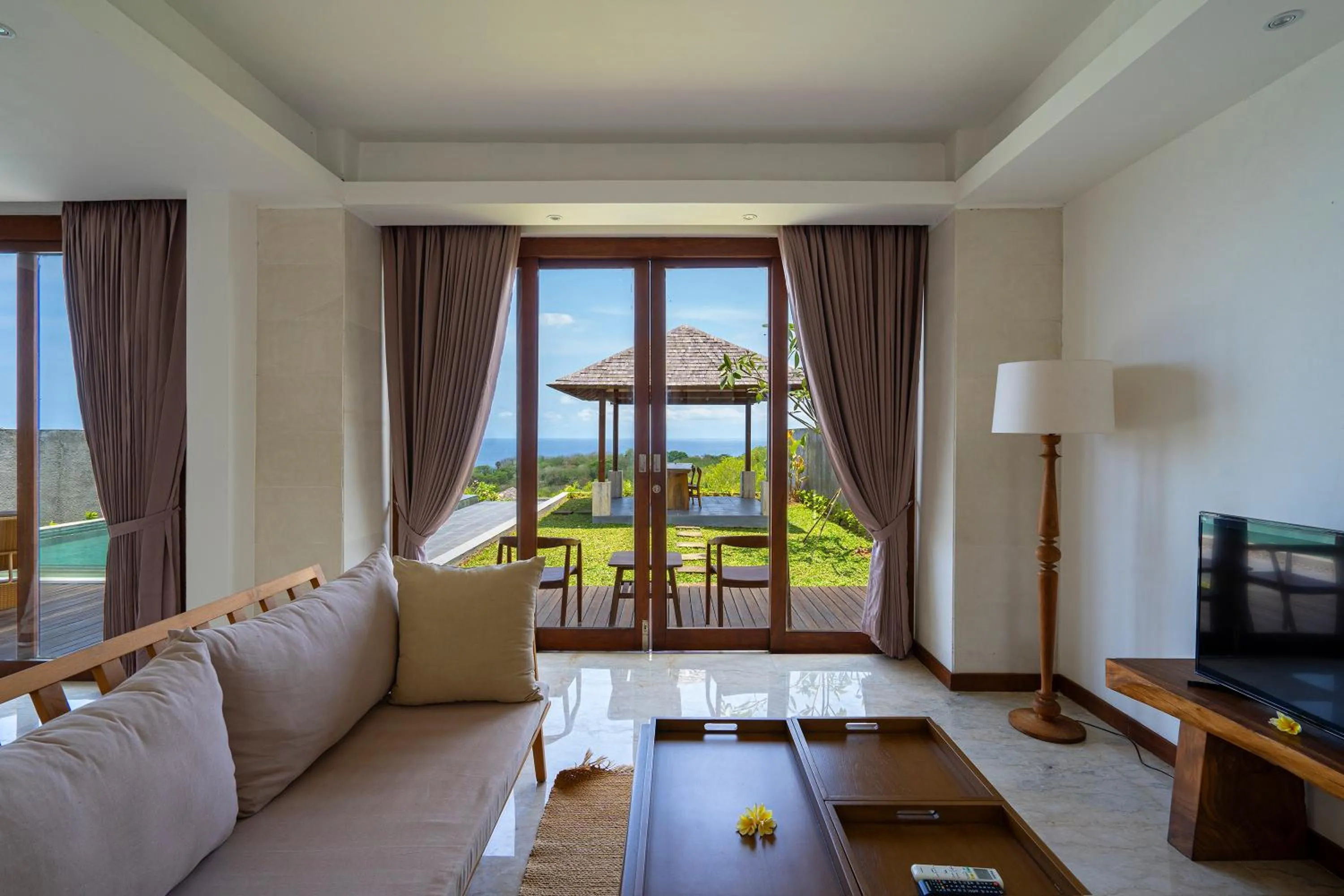 TV and multimedia in Moritz Palm Villa