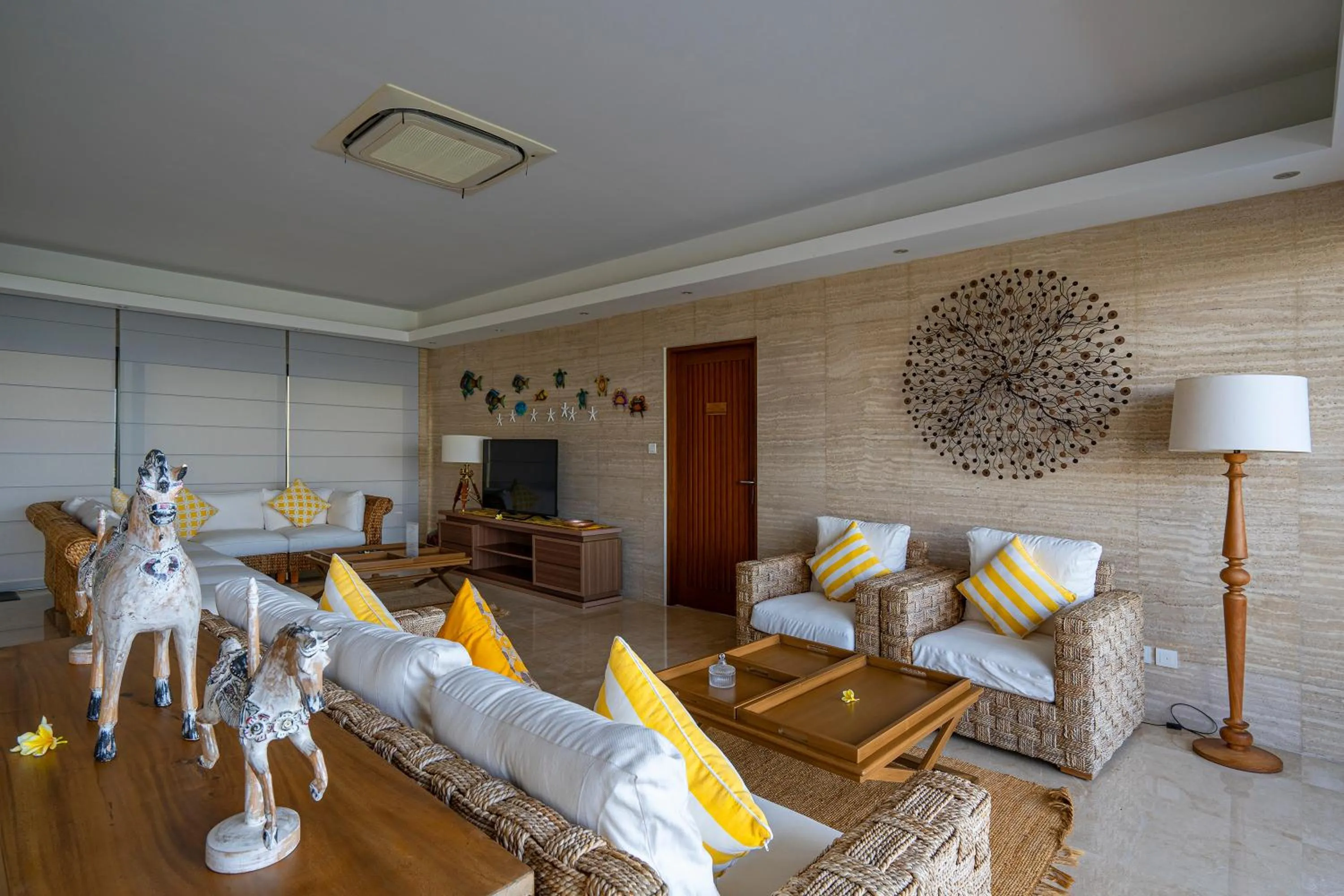 TV and multimedia in Moritz Palm Villa