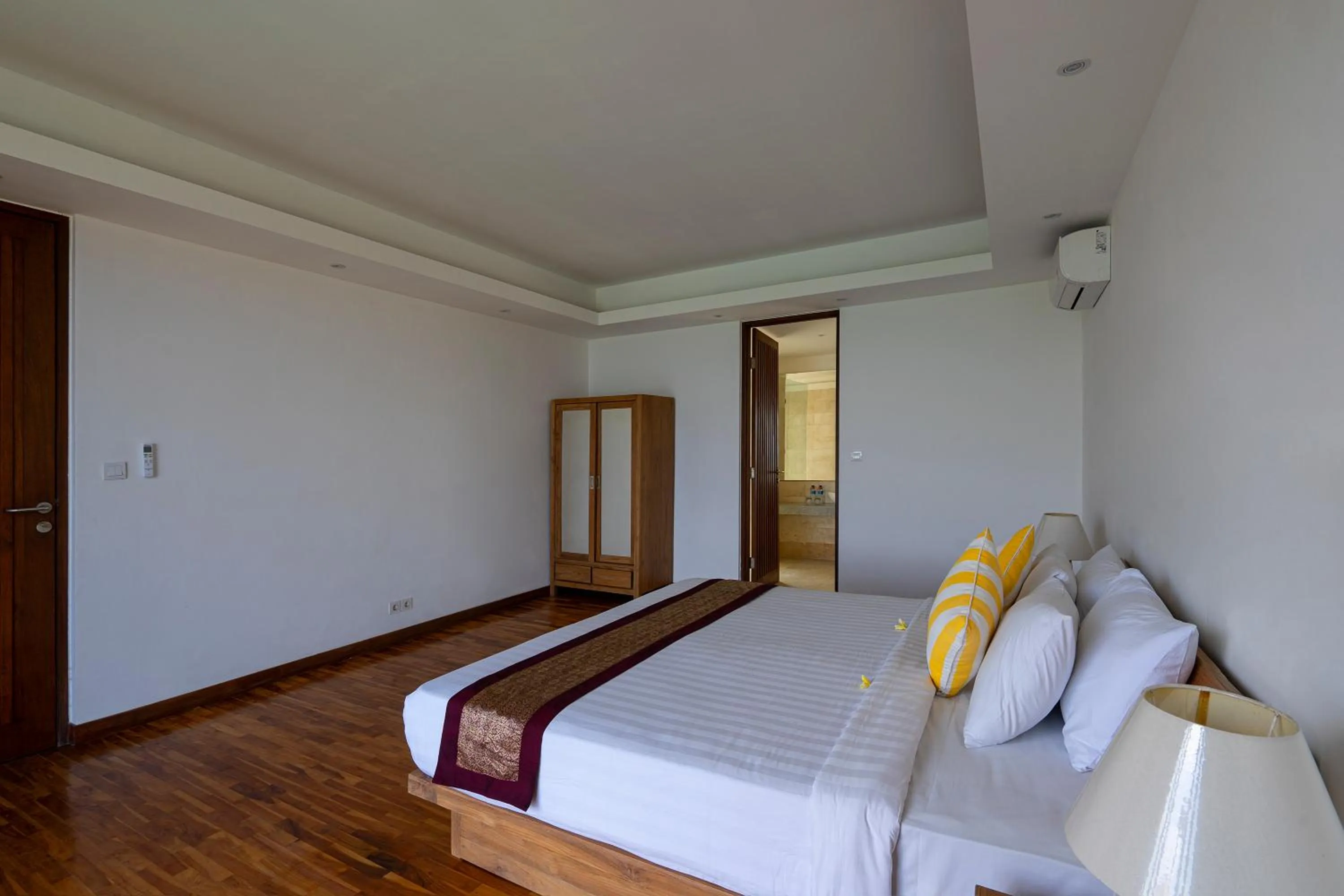 Bed in Moritz Palm Villa