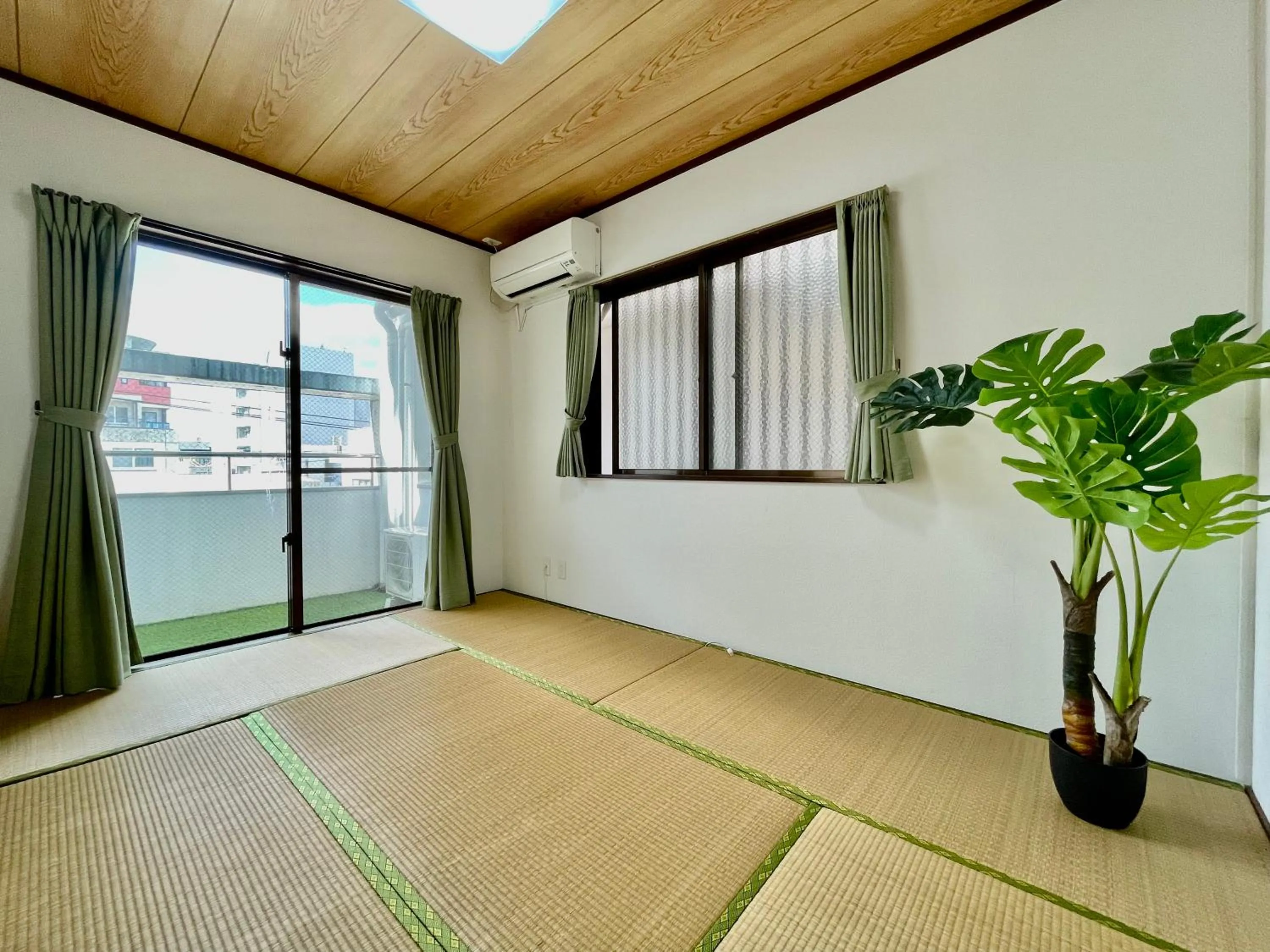 Balcony/Terrace in West Villa
