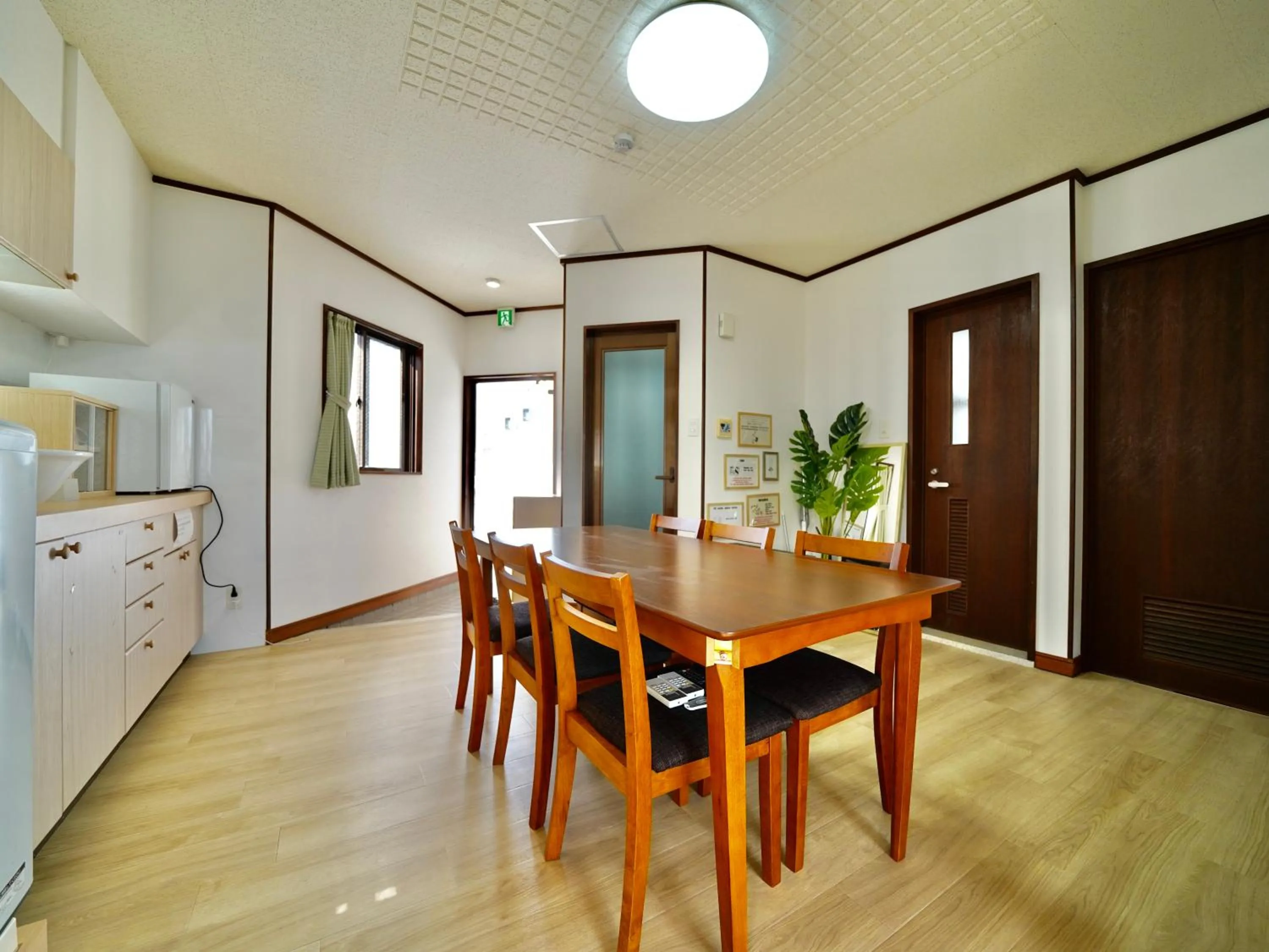Dining area in West Villa