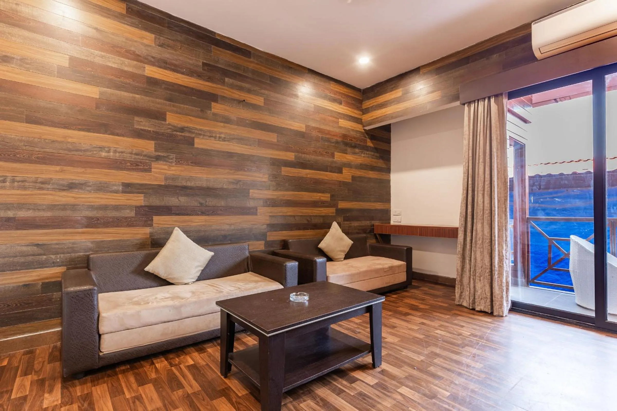 Living room in Amara Oceanfront Resort & Club Baga