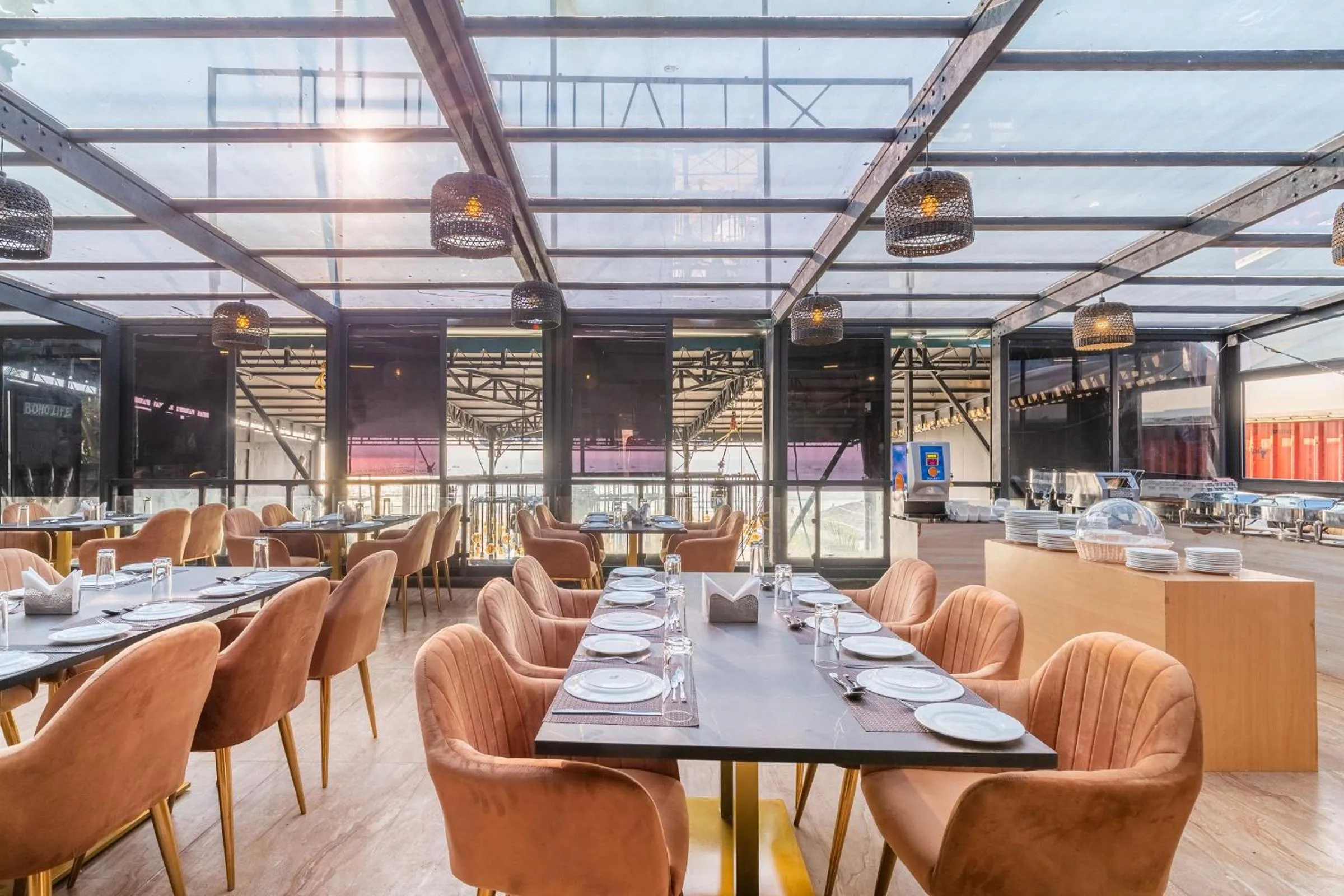 Restaurant/places to eat in Amara Oceanfront Resort & Club Baga