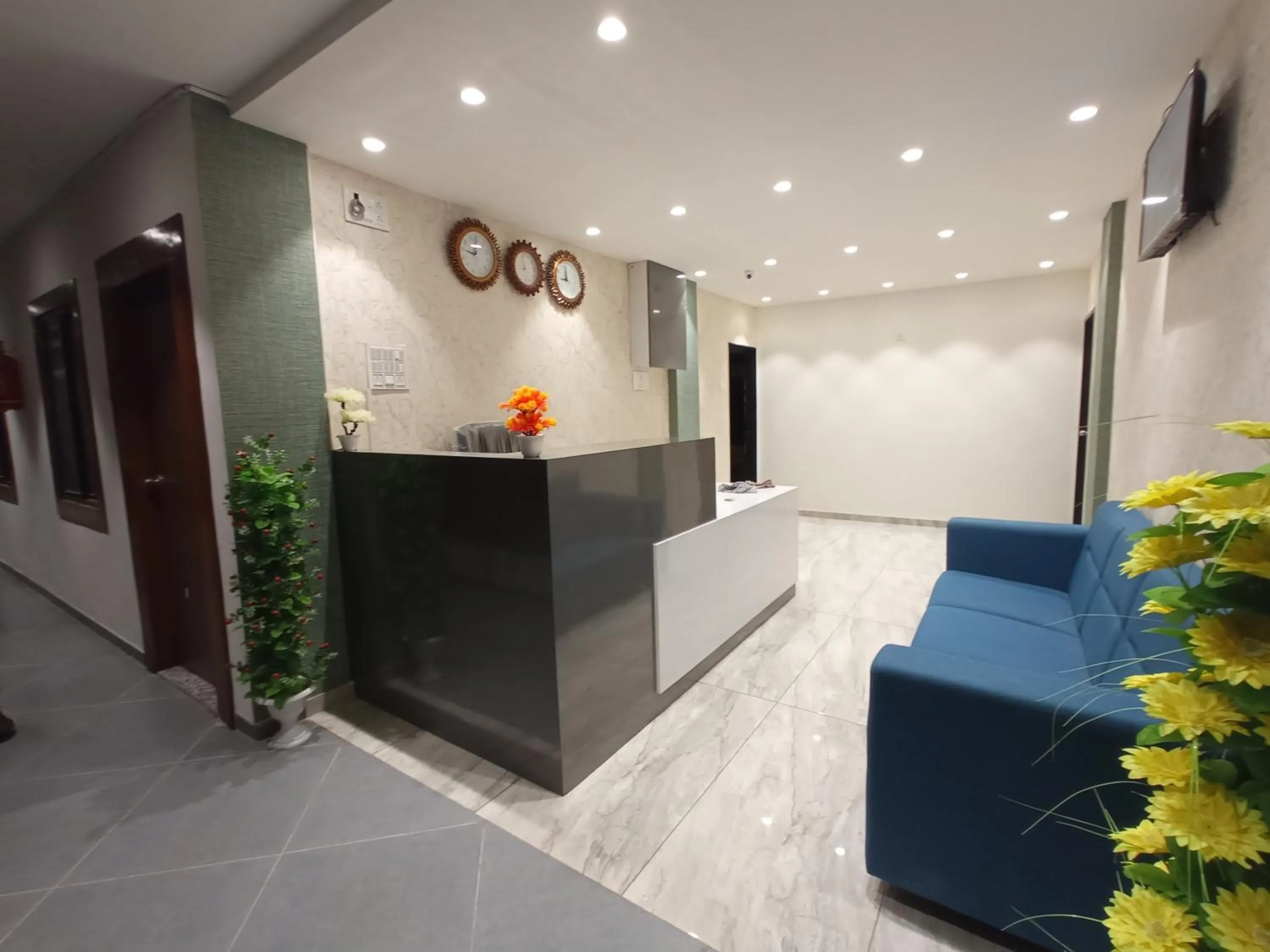 Lobby or reception in Hotel Mansarovar,Vadodara