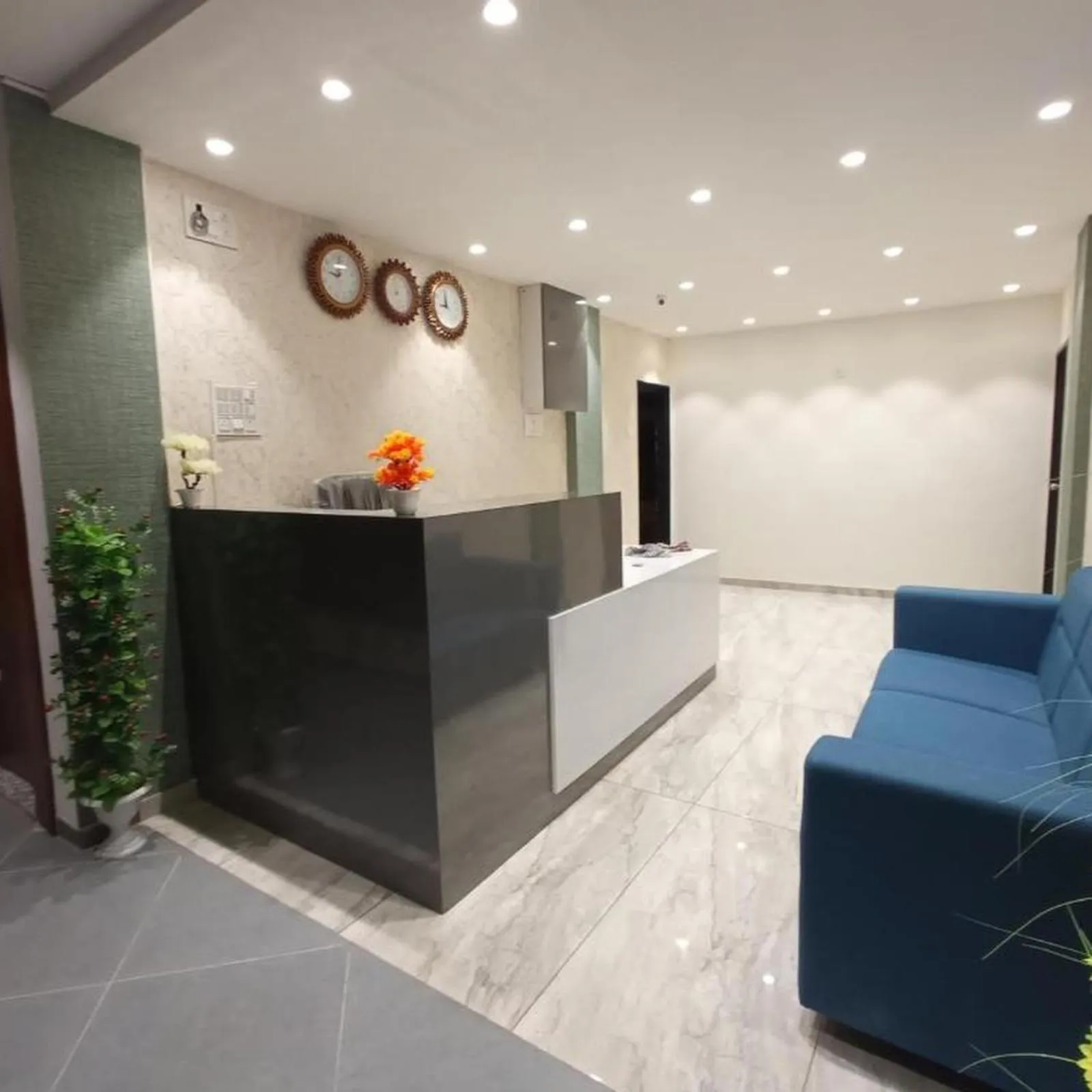 Lobby or reception in Hotel Mansarovar,Vadodara