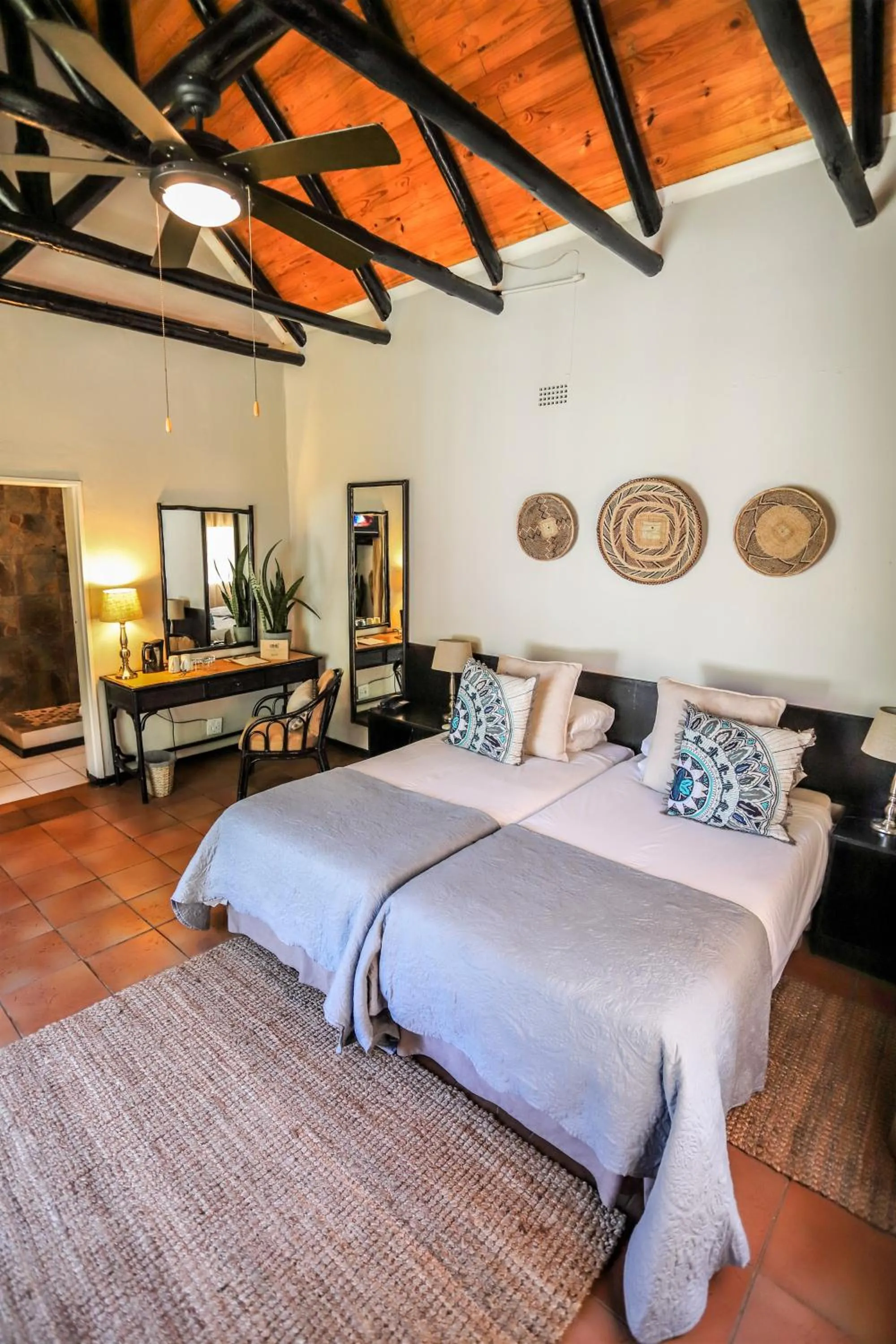 Bedroom, Bed in Mantenga Lodge