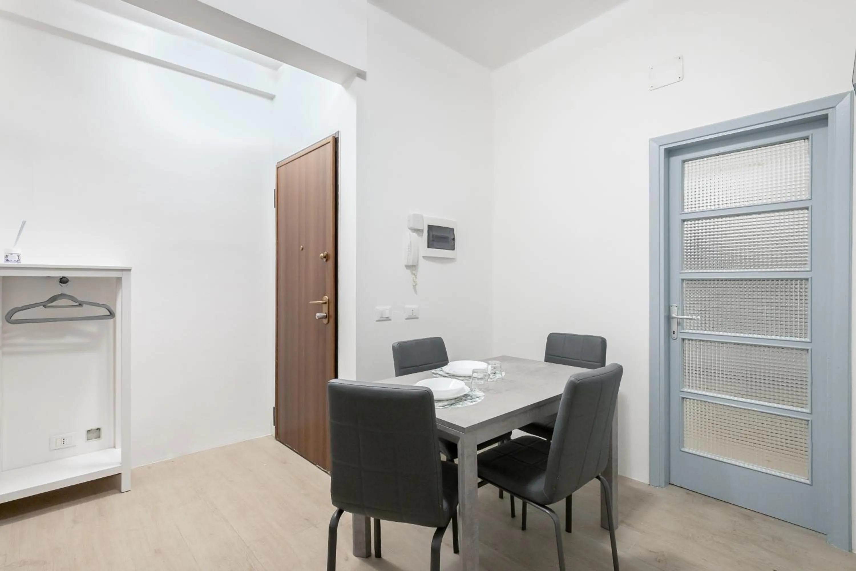 Alessia's Flat- Fantoni