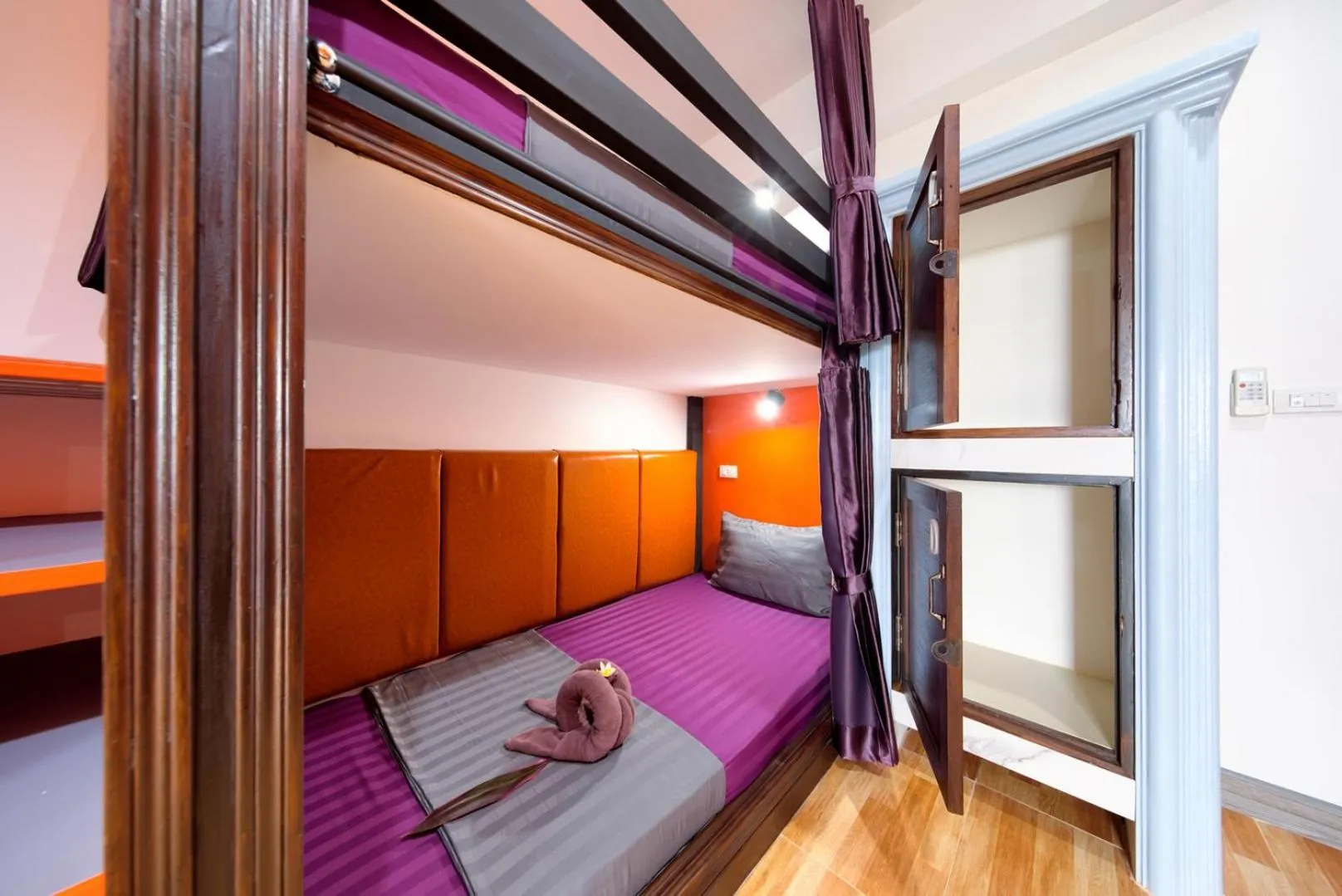 bunk bed, Bed in Kerton Hostel