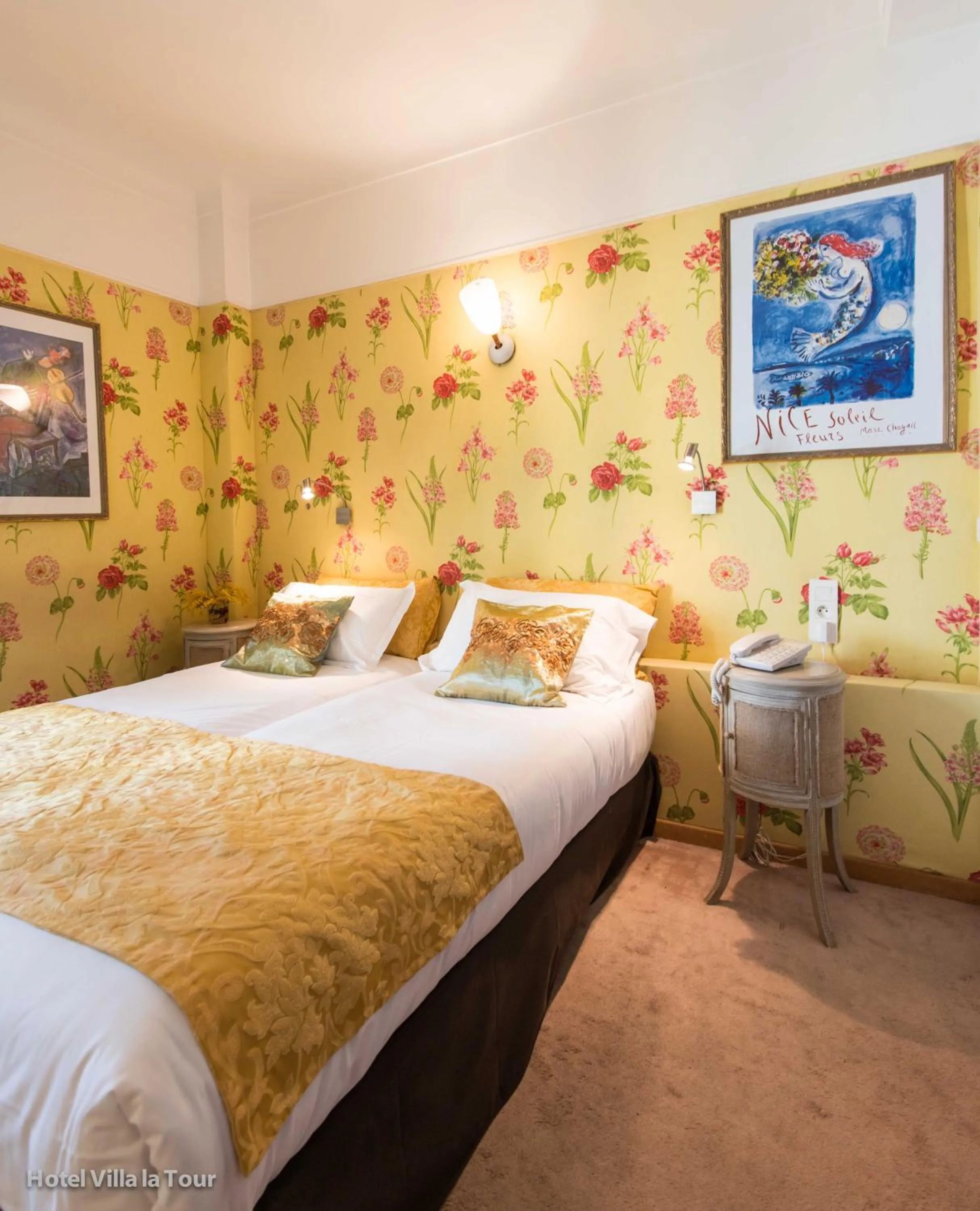 Bed in Hotel Villa La Tour