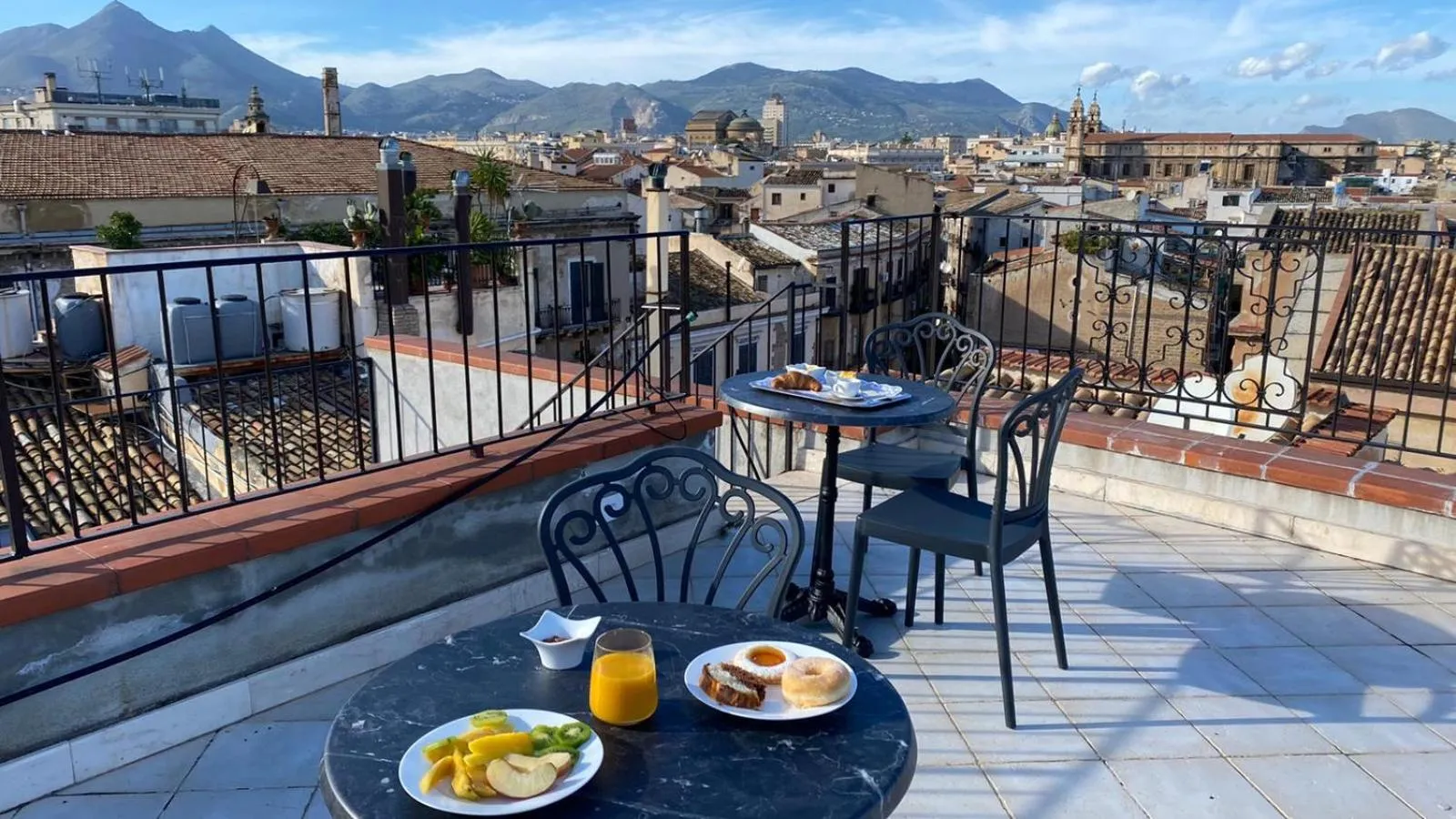 Balcony/Terrace in Dimora Sinibaldi