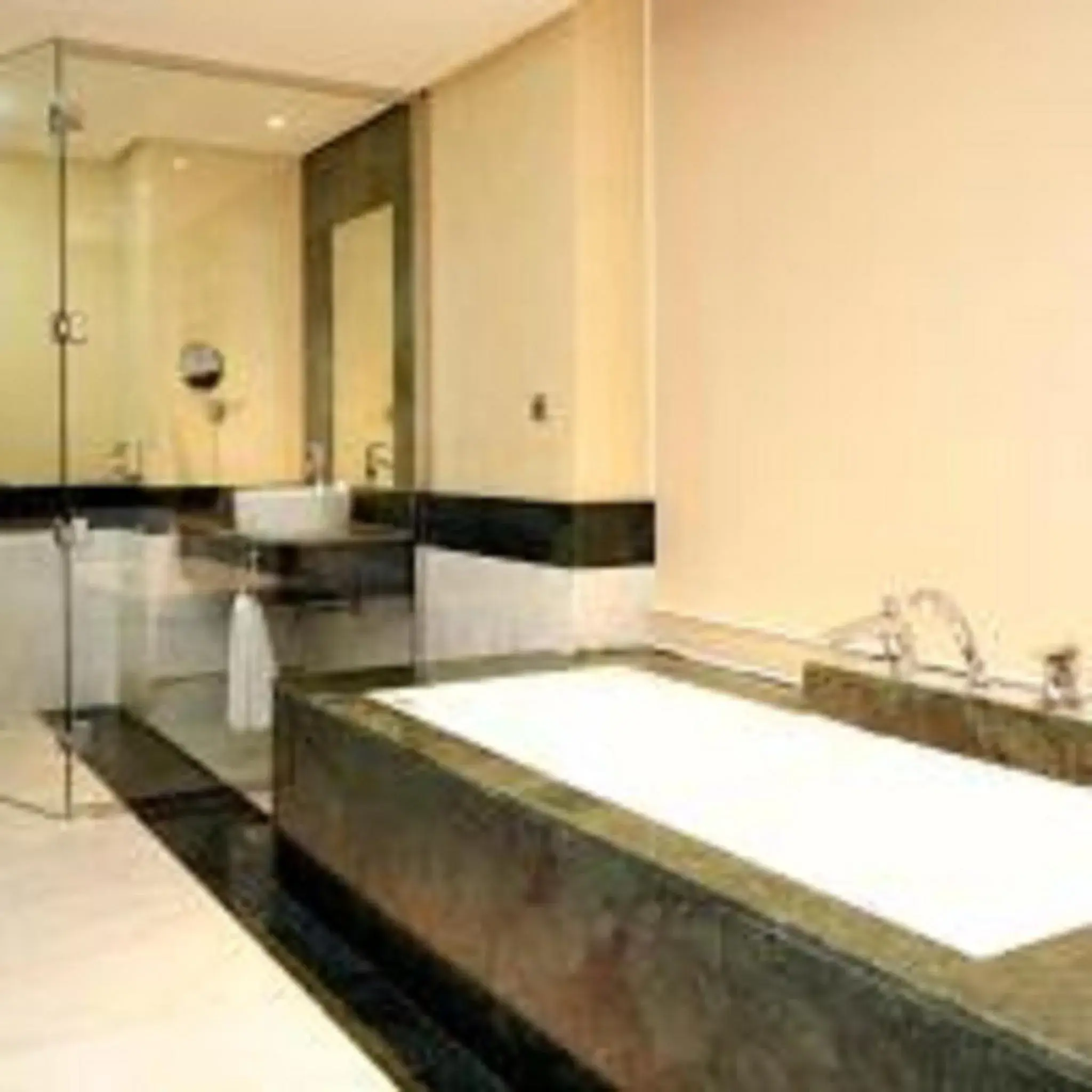 2 Double Beds, 2 Bedroom Suite, Smoking in Holiday Inn Olaya by IHG 2 Double Beds, 2 Bedroom Suite, Smoking in Holiday Inn Olaya by IHG