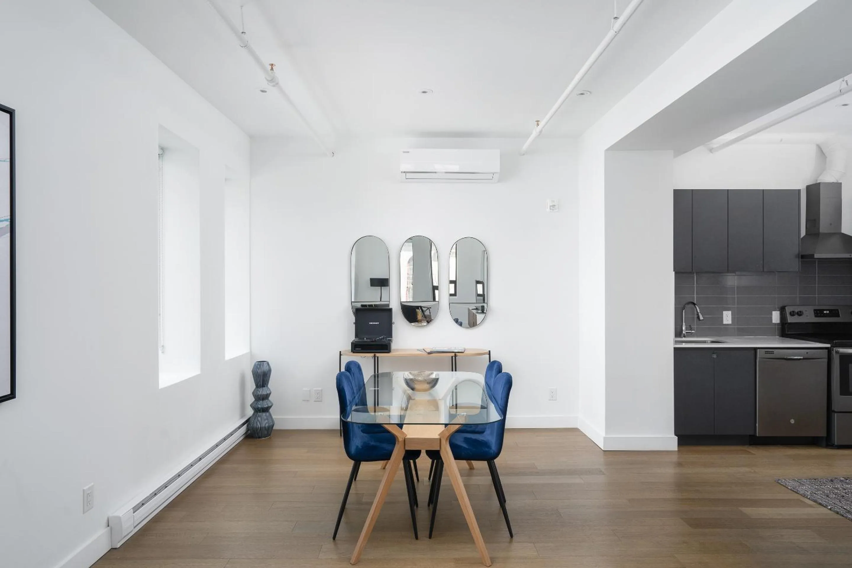 Bakan- Quartier des Congres, Convention District