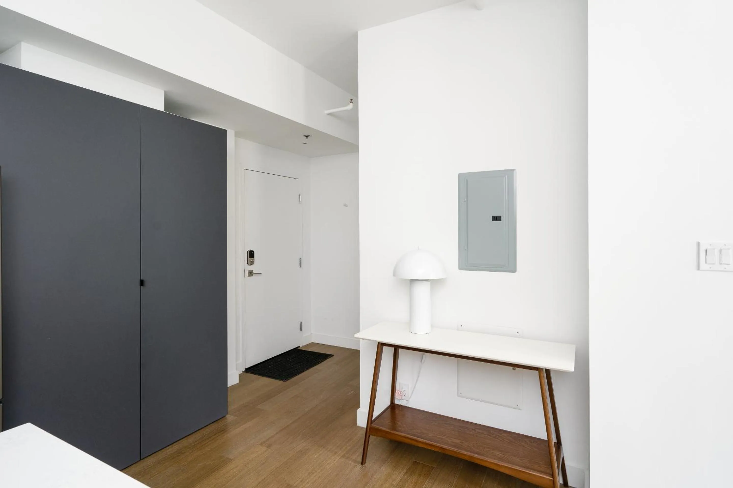 Bed in Bakan- Quartier des Congres, Convention District