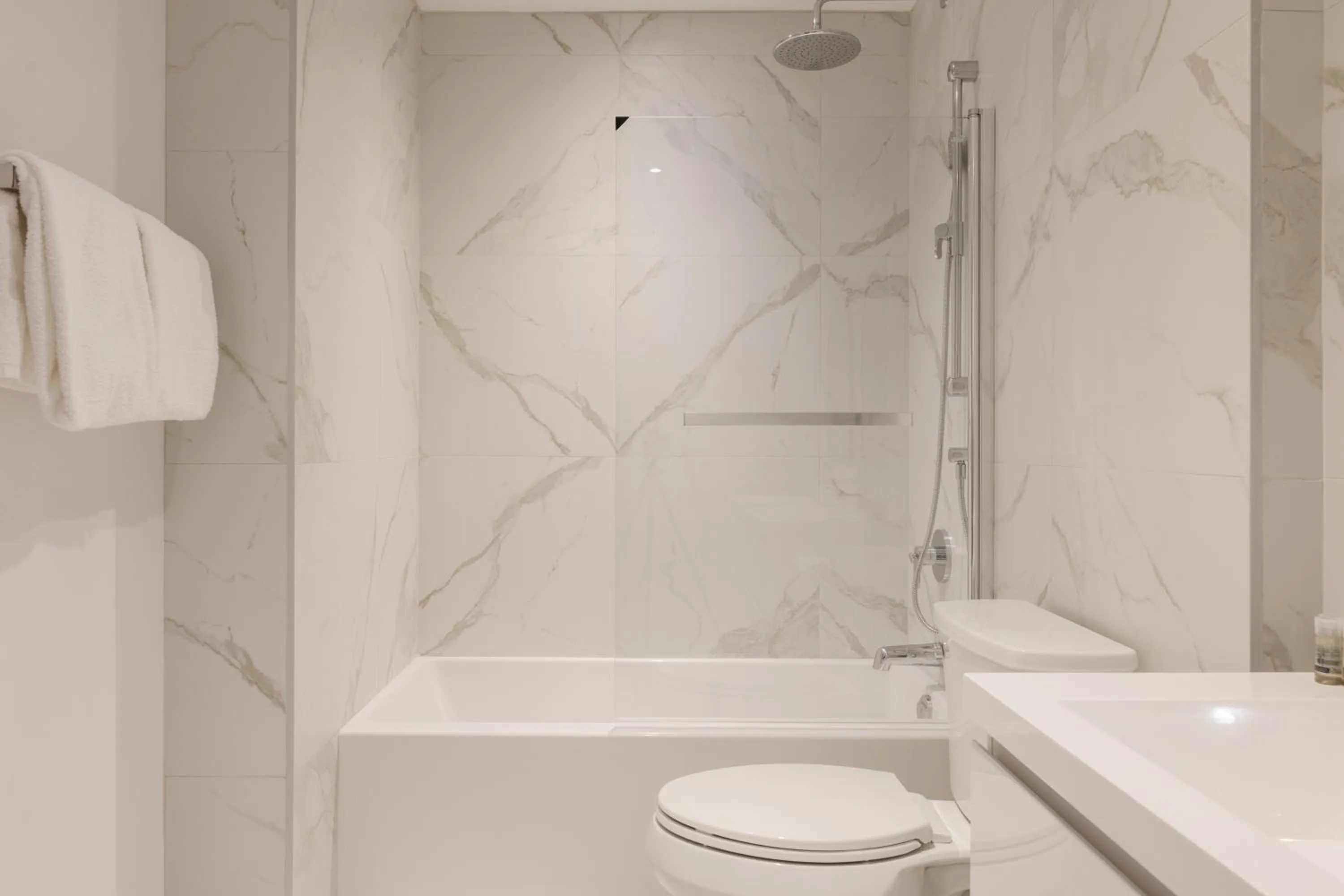 Bakan- Quartier des Congres, Convention District