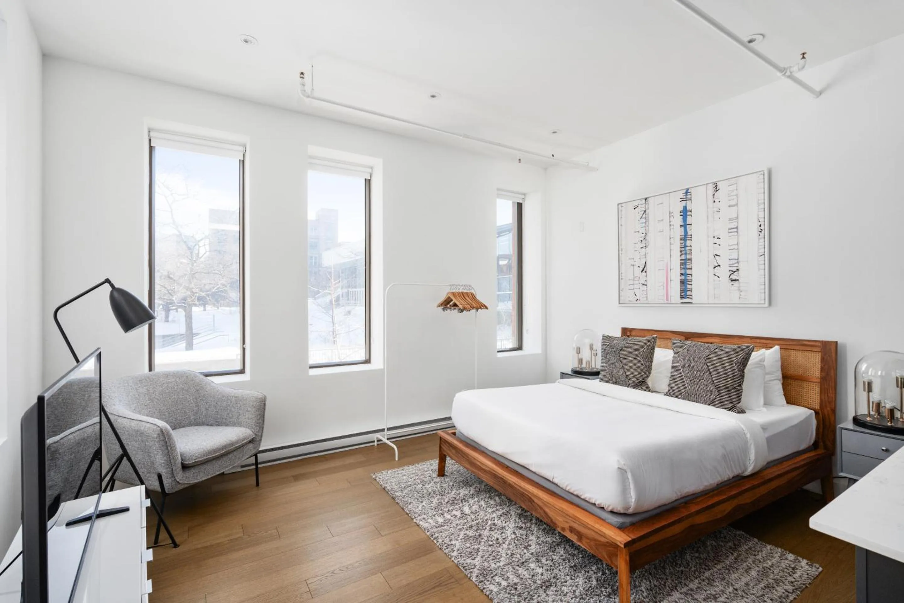 Bed in Bakan- Quartier des Congres, Convention District