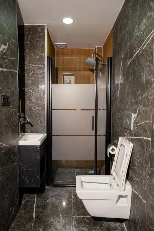 Shower in Meva Otel