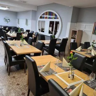 Restaurant/places to eat in Hôtel La Charbonnade