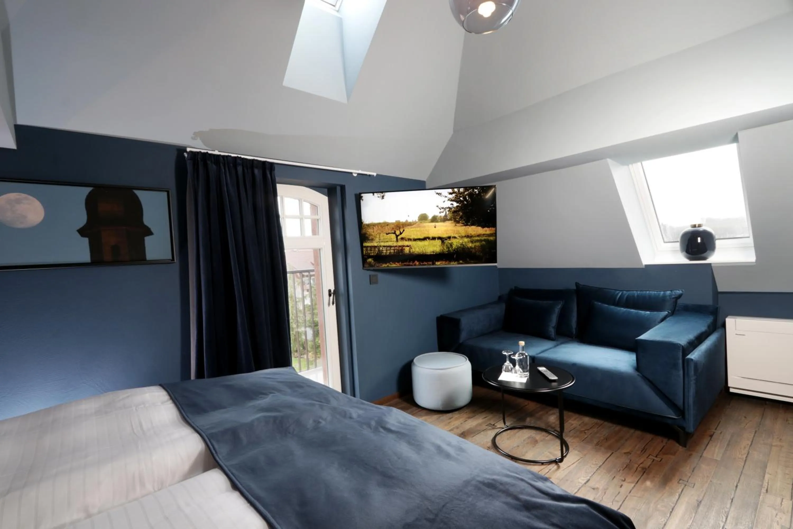 Photo of the whole room in REINHARDTs HOTEL