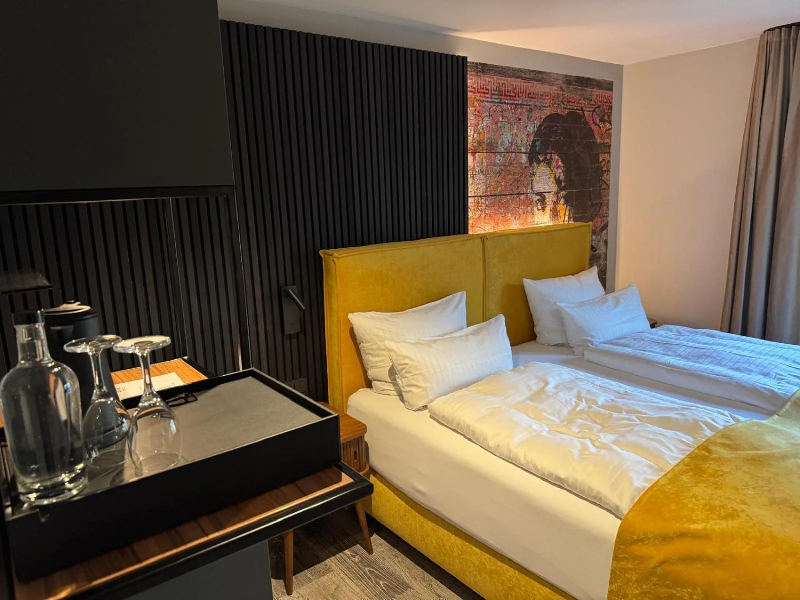 Bed in REINHARDTs HOTEL