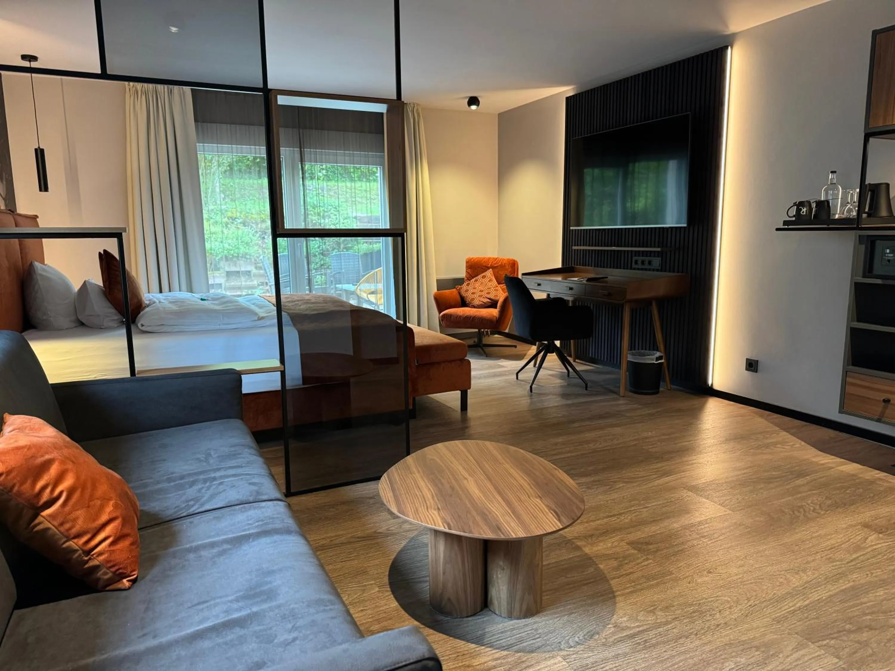 Bedroom in REINHARDTs HOTEL