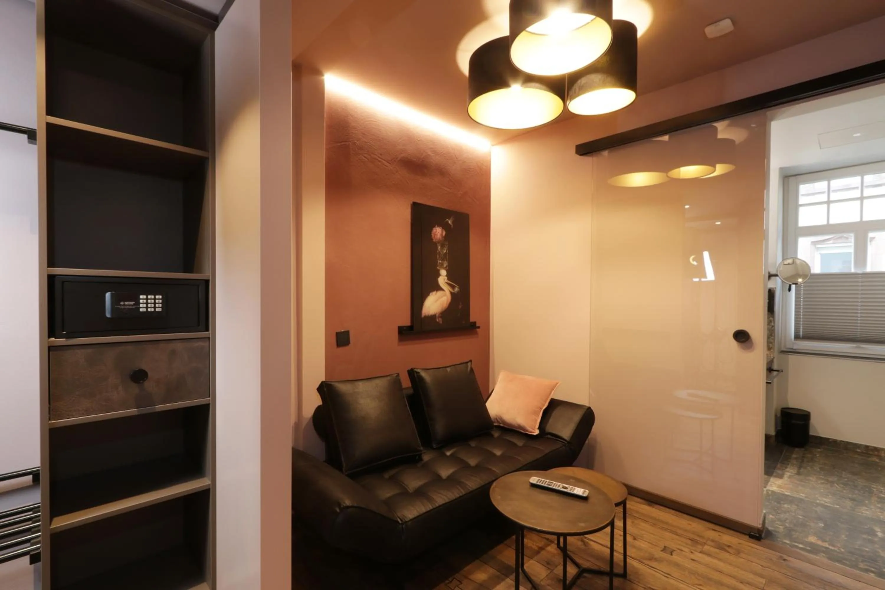 Seating area in REINHARDTs HOTEL