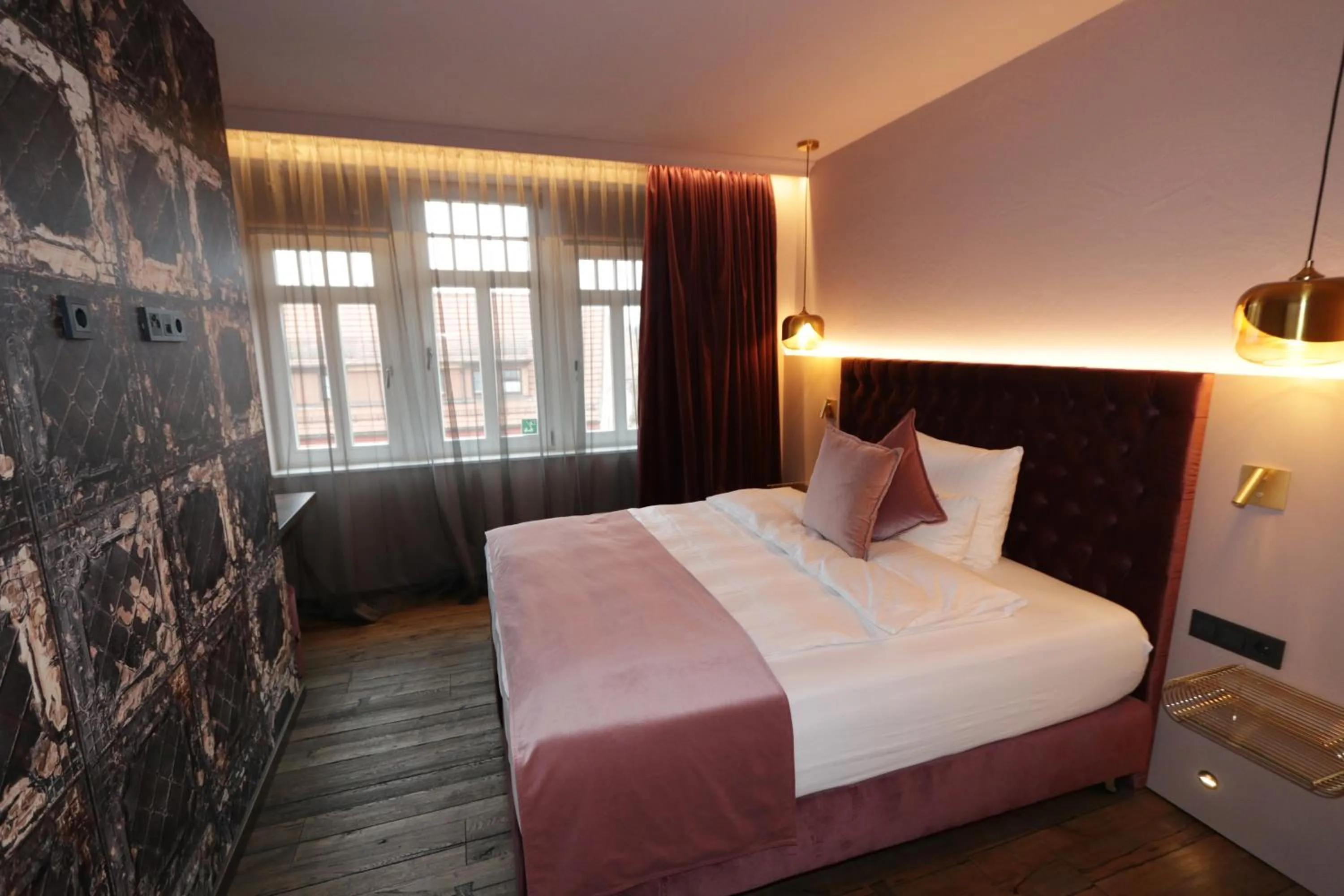 Bedroom, Bed in REINHARDTs HOTEL