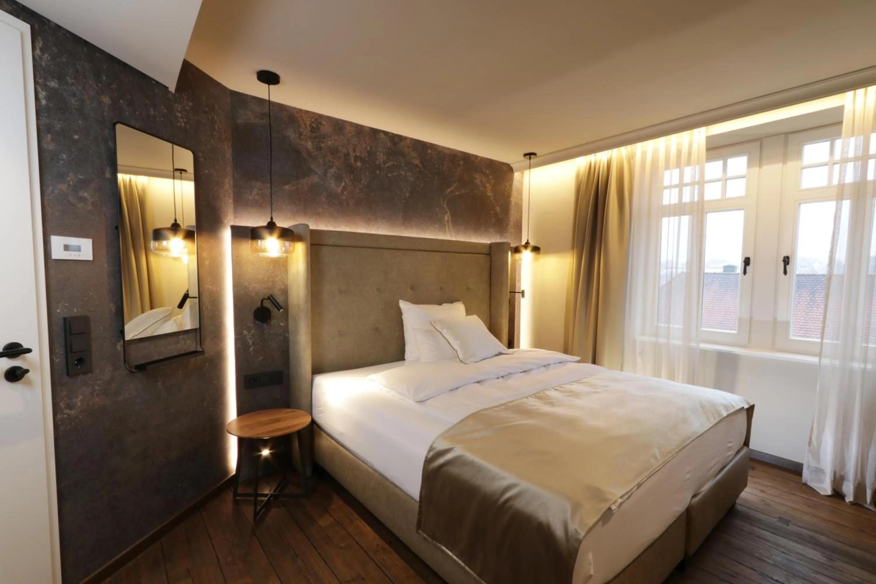 Photo of the whole room, Bed in REINHARDTs HOTEL