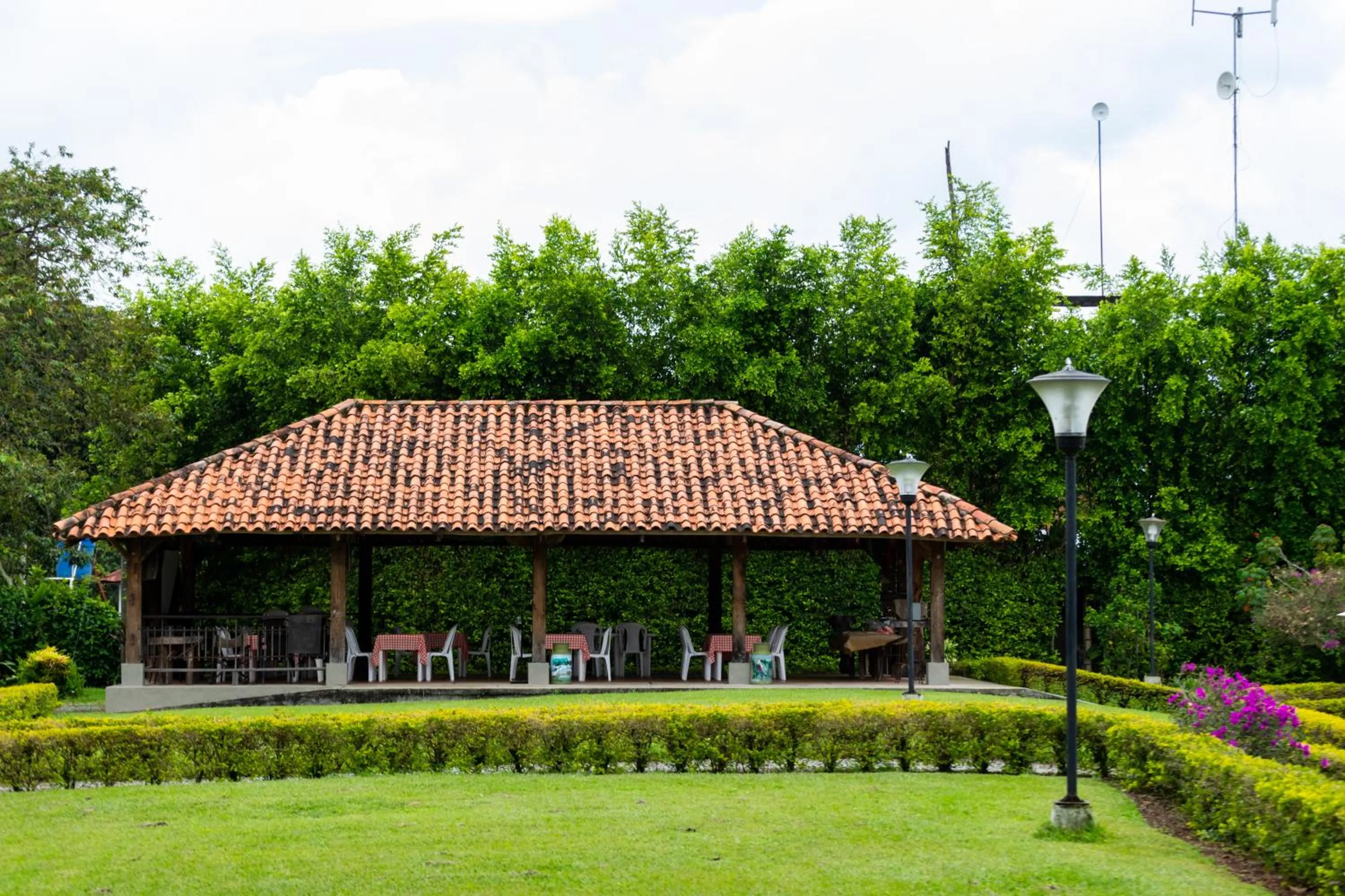 Restaurant/places to eat in Hotel Eden Parque del Cafe