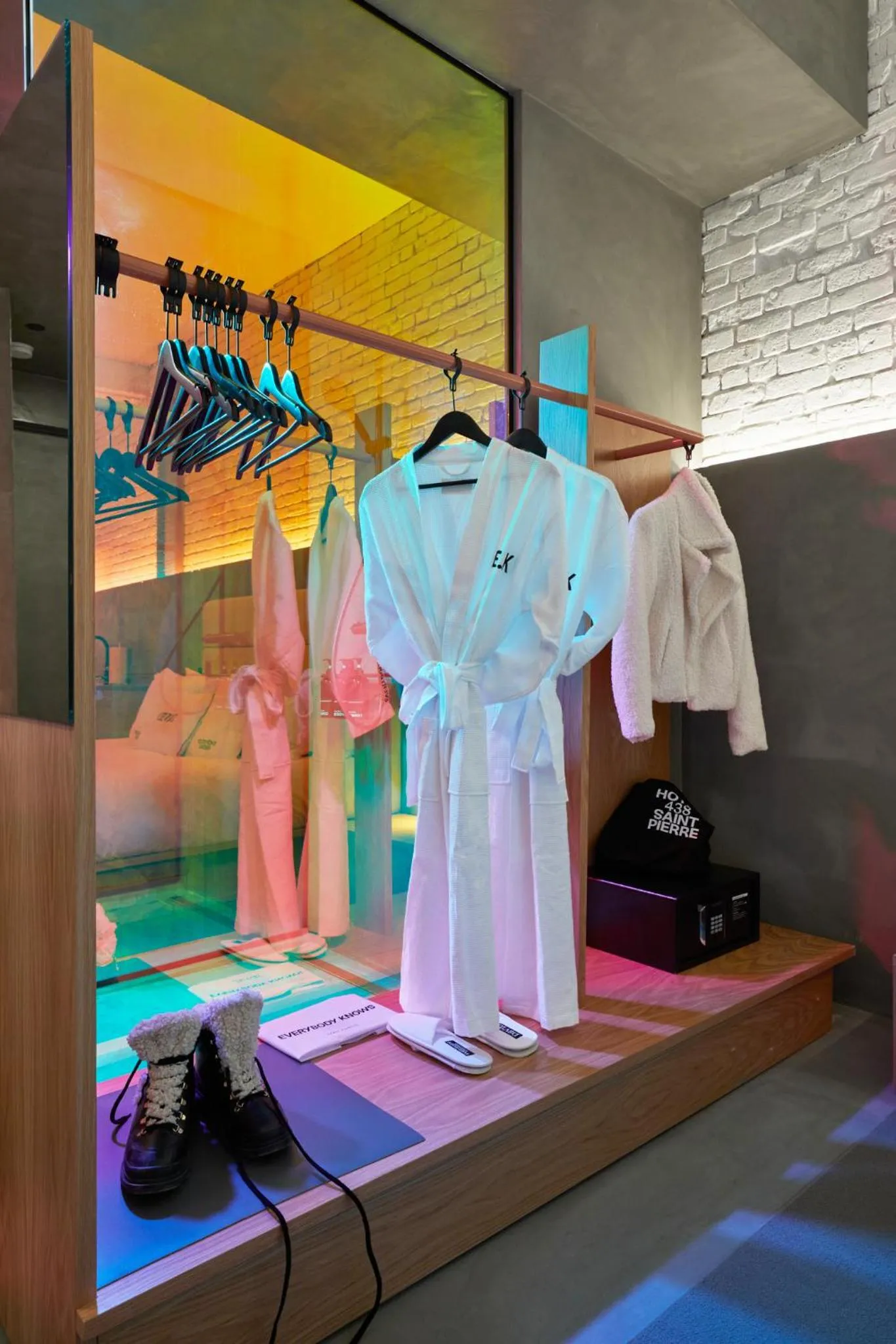 wardrobe in David Hotel