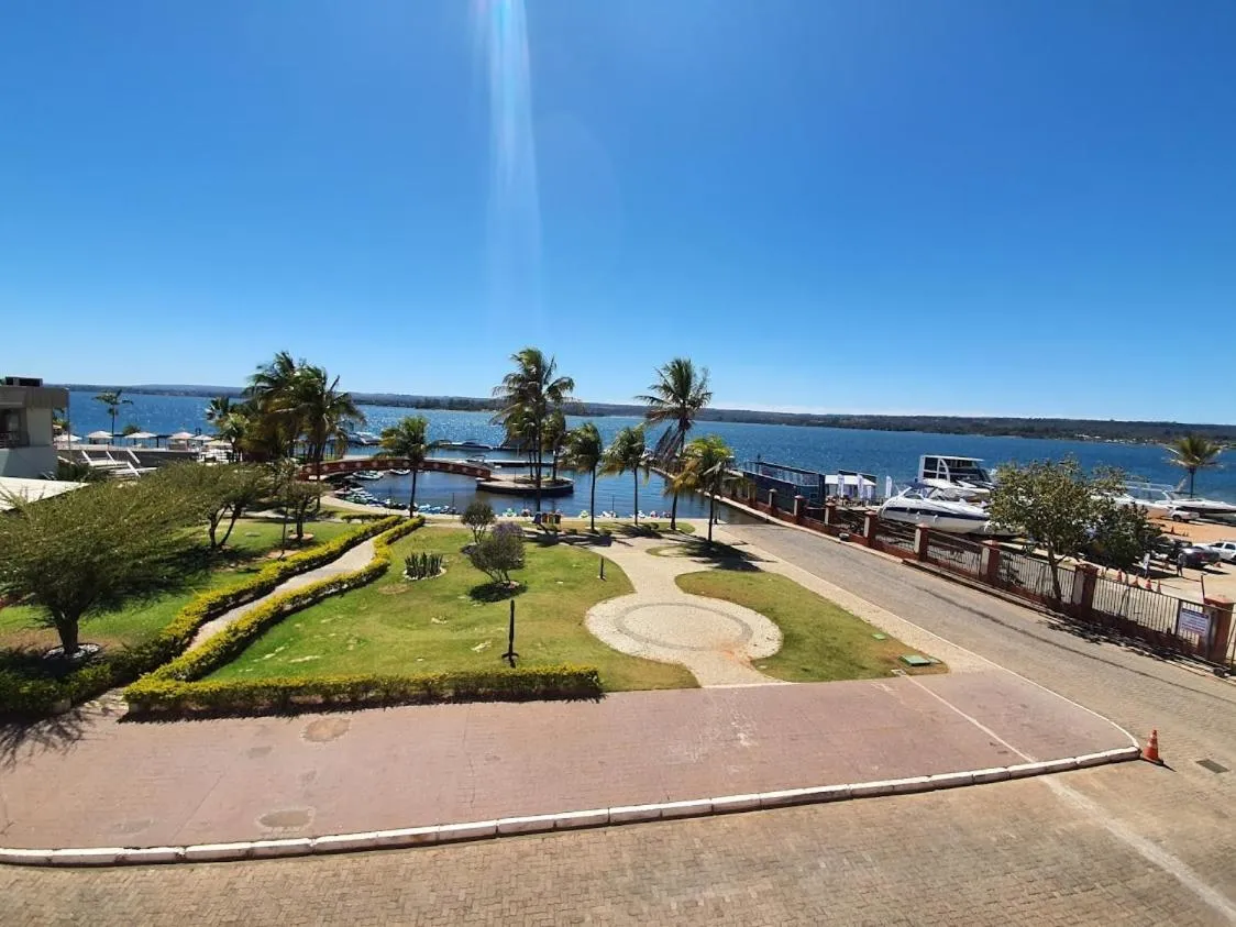 Lake Side Apart Hotel