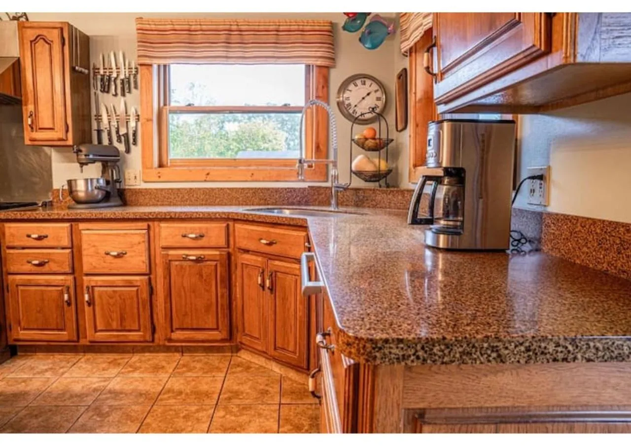 Point Au Roche Lodge