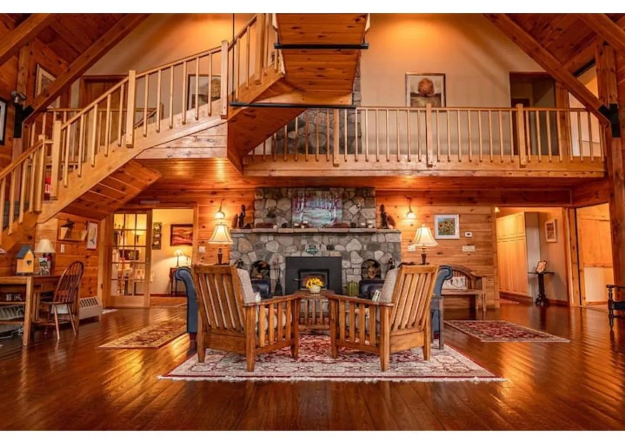 Point Au Roche Lodge