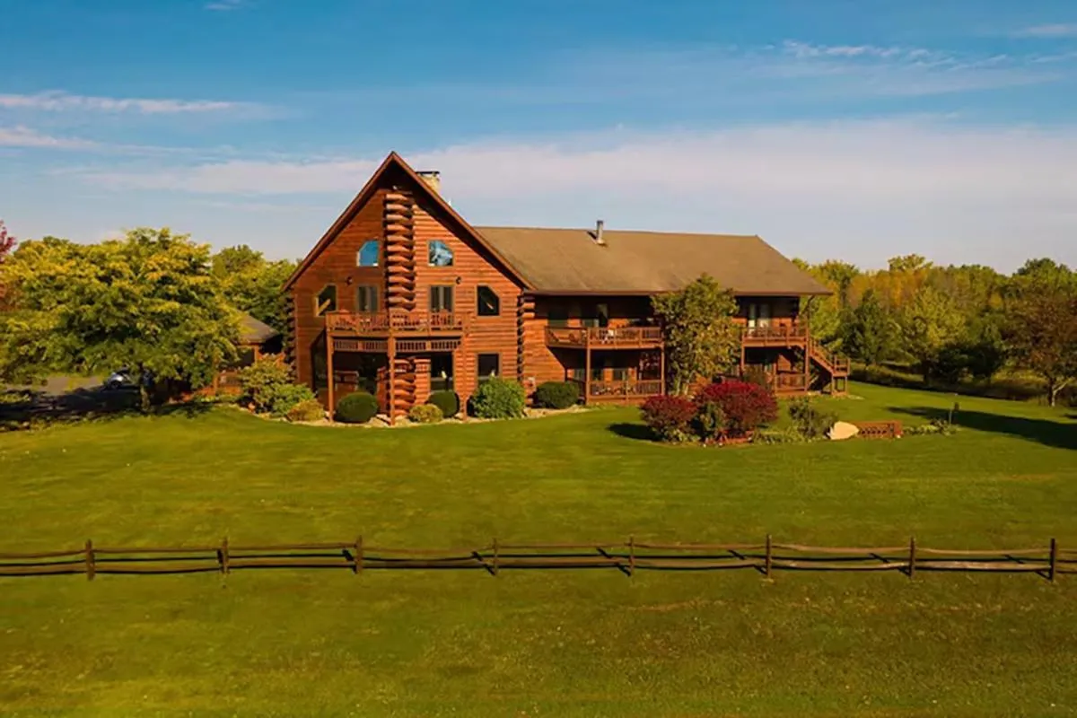 Point Au Roche Lodge