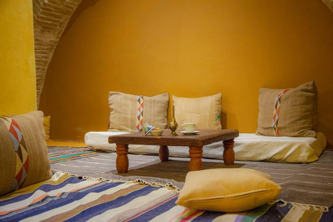 Restaurant/places to eat, Bed in Dar El Médina