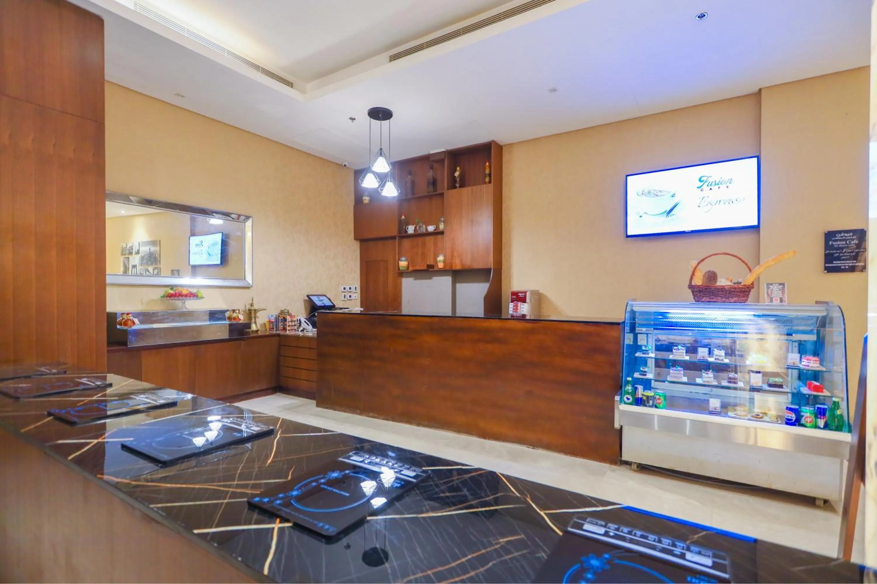 Restaurant/places to eat in Ramee Palace Hotel