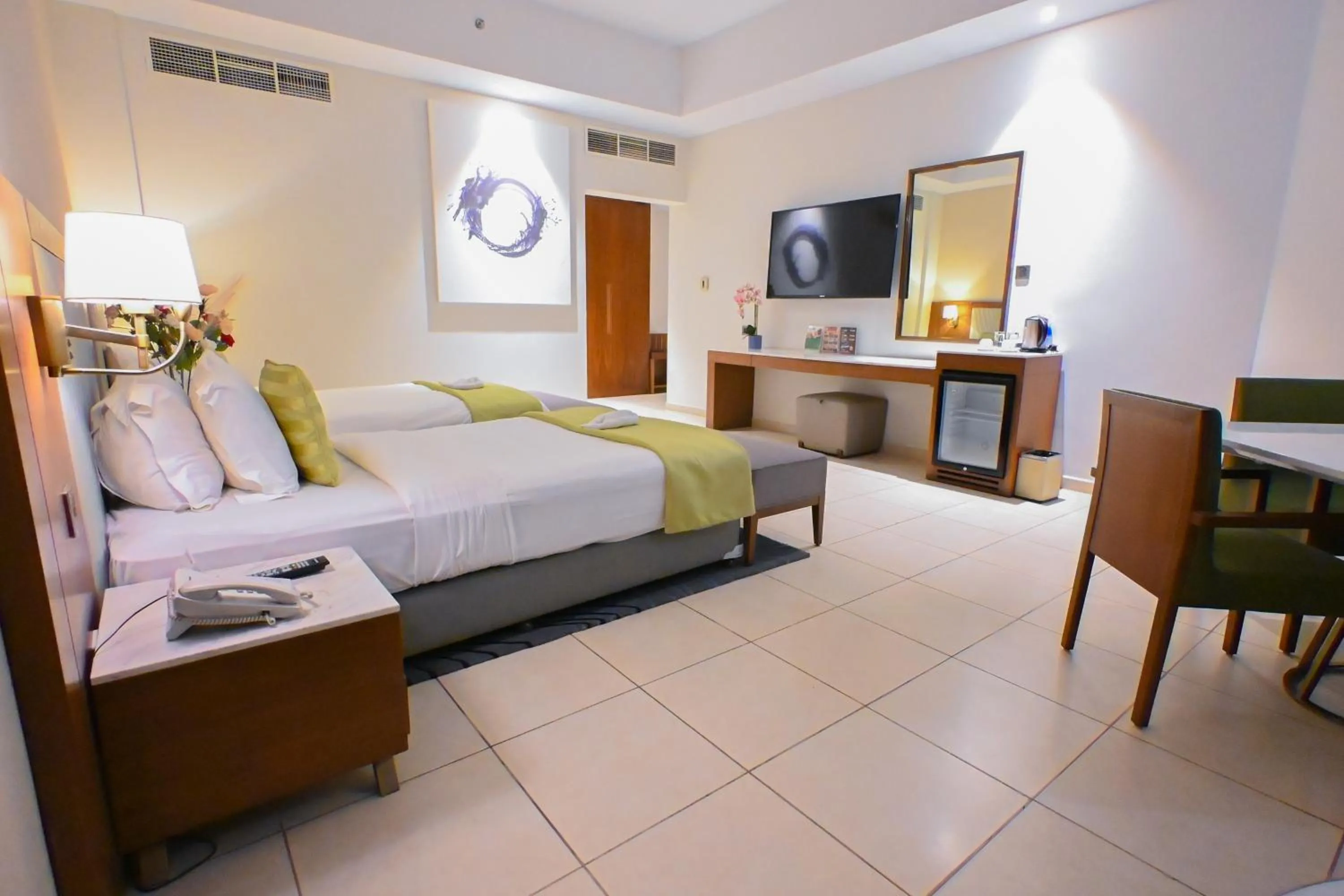 Photo of the whole room, Bed in Ramee Palace Hotel