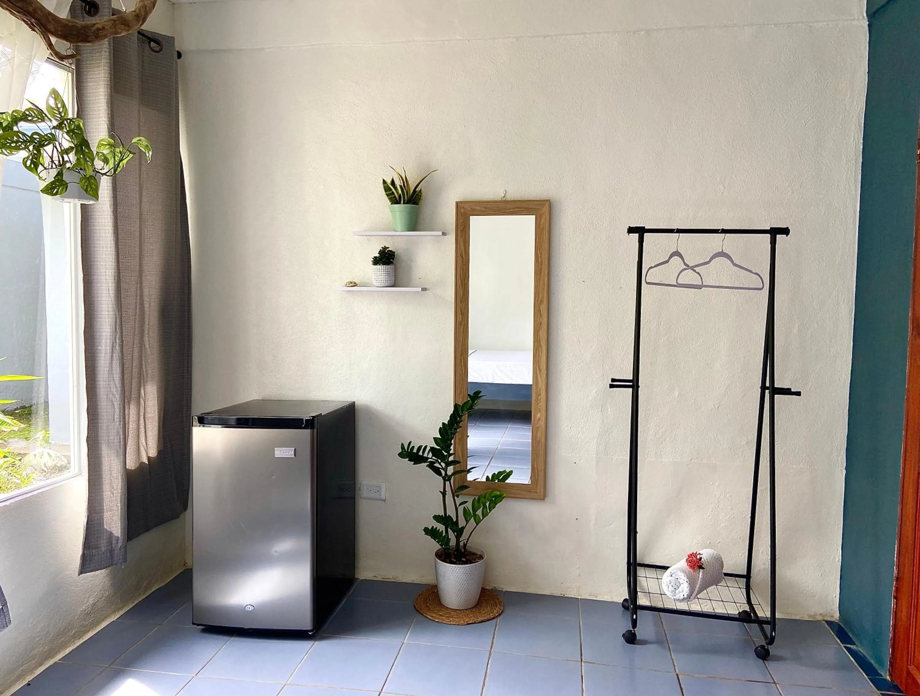 Decorative detail in Rooms & Pool Macaws