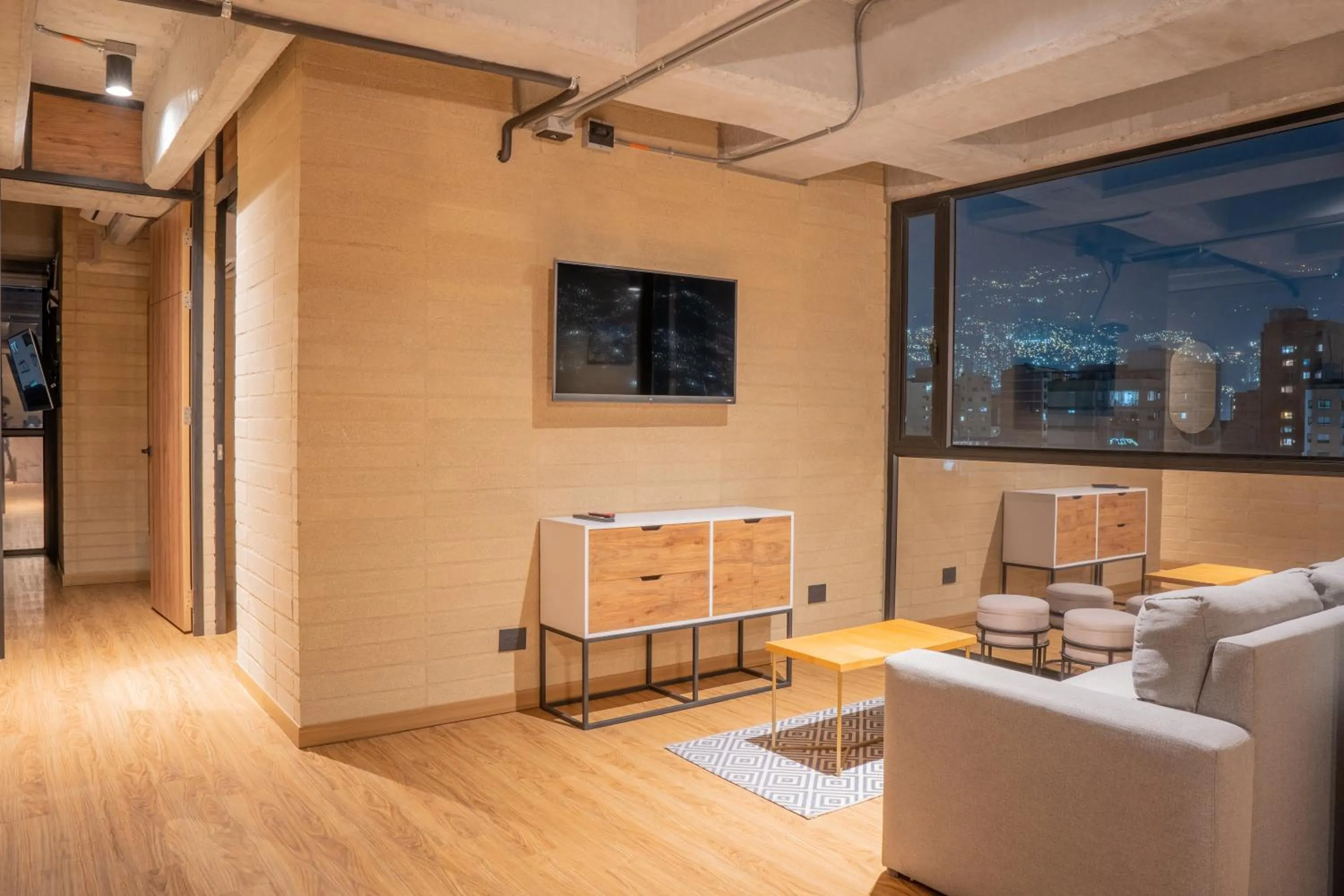 TV and multimedia in Loft 43