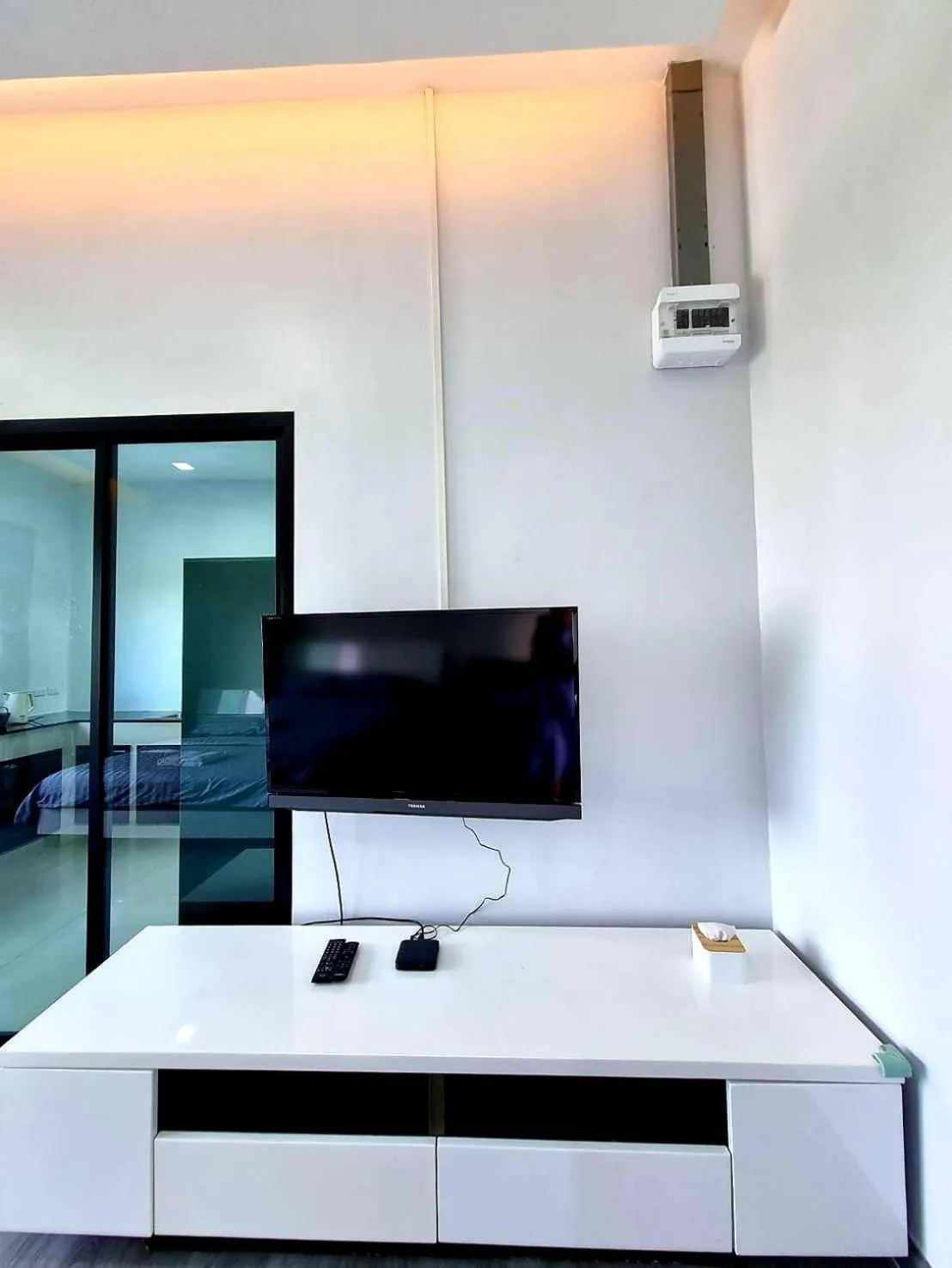 Communal lounge/ TV room in Aqua Residences อควา เรสซิเดนซ์ ห้องพักใหม่ให้เช่า ติดรถไฟฟ้าสถานีวุฒากาศ